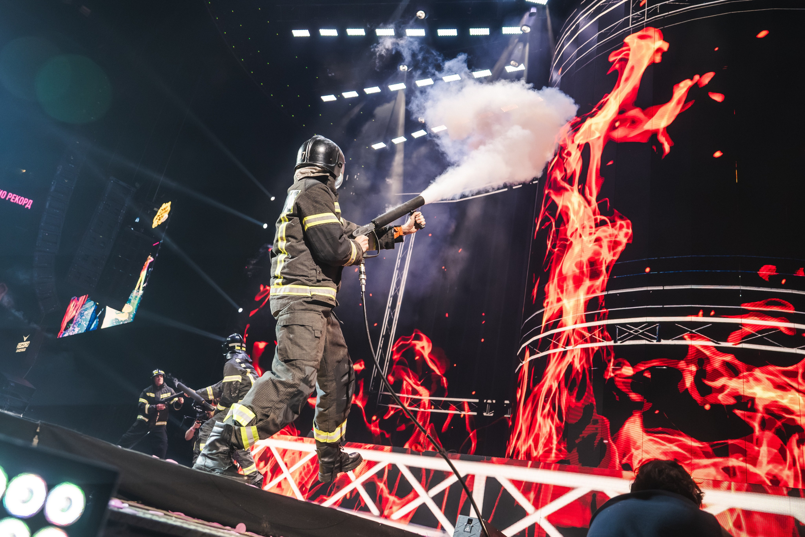 Superdiskoteka 90. Svyatoslav Bunkov | photographer