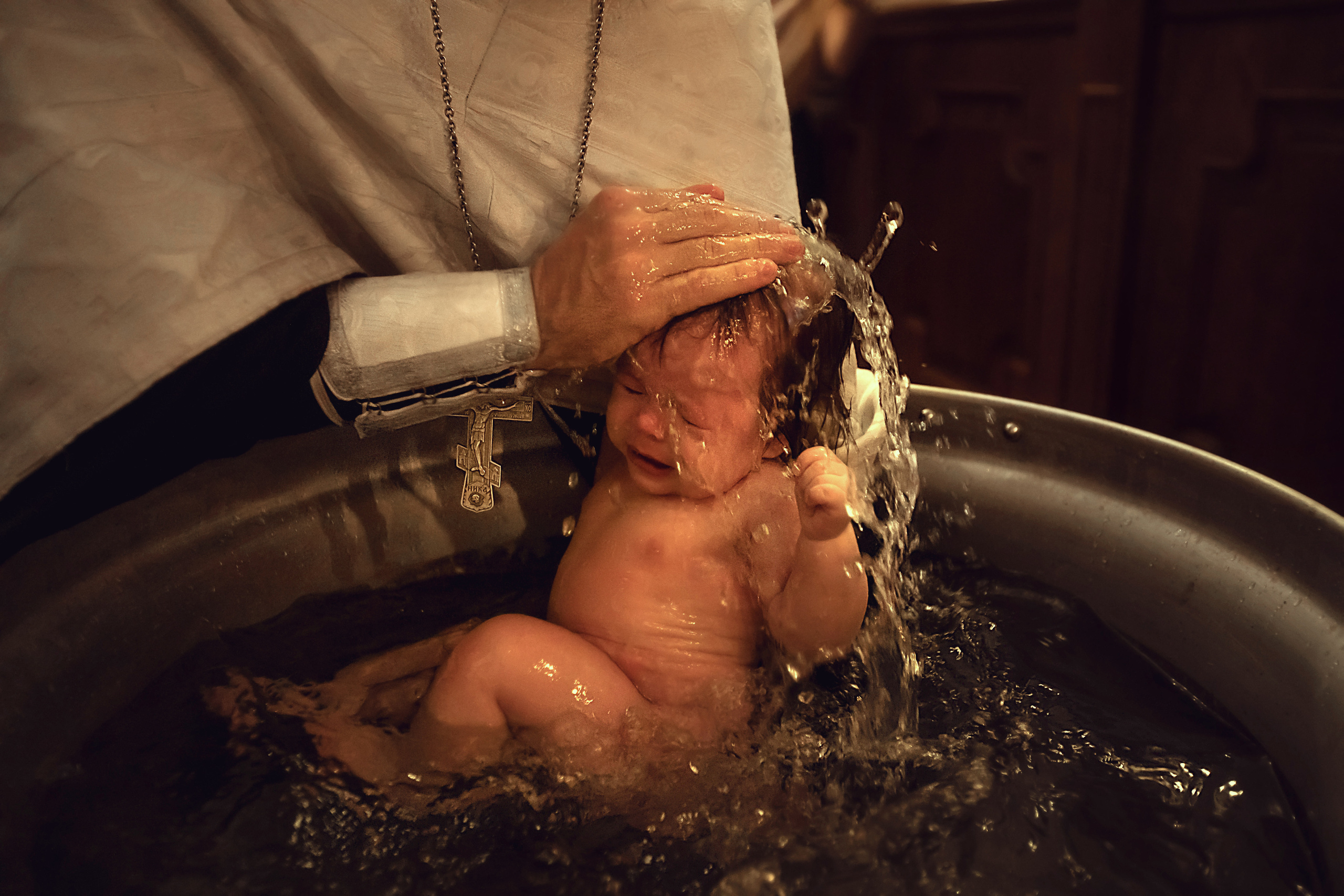 КРЕЩЕНИЕ. Дарья Бухреева — фотограф, видеограф и фототерапевт. Москва и мир