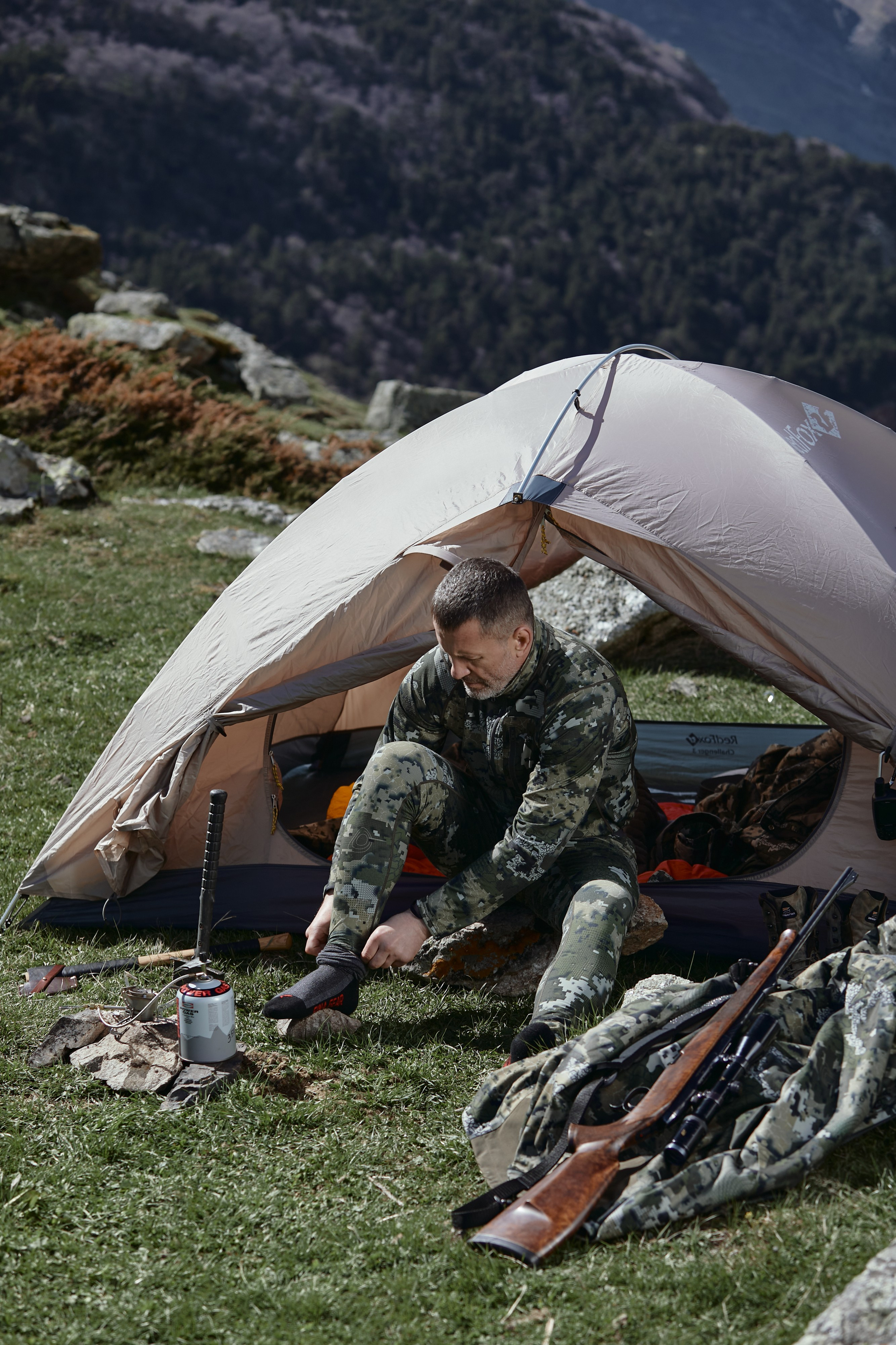 Съемка для бренда охотничьей одежды под ключ. Фотограф Продюсер в горах КБР / Москва Нальчик Горы