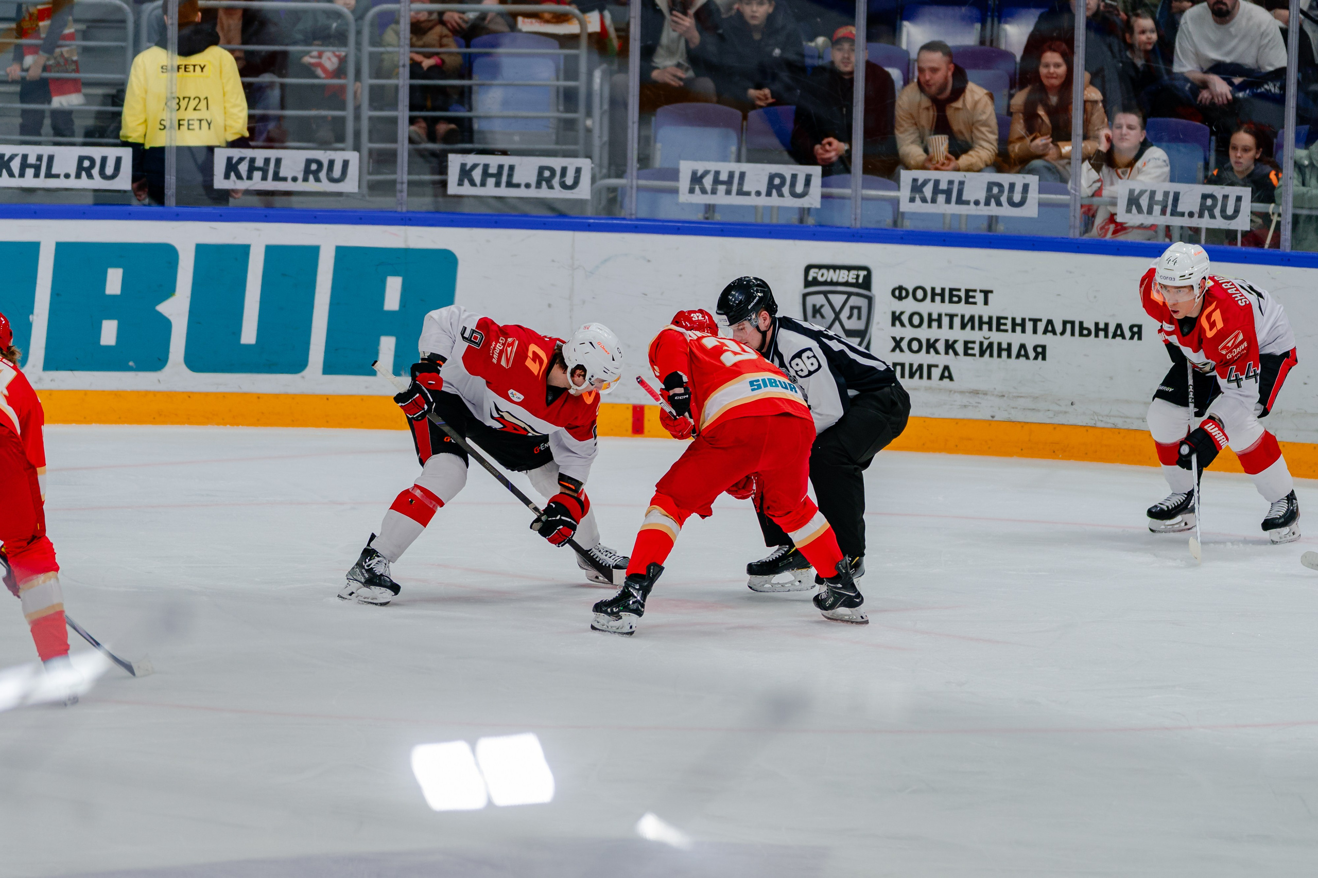 КХЛ КУНЬЛУНЬ РС — АВАНГАРД 22 МАРТА 2025. Репортажный фотограф в Москве Измалков Артем