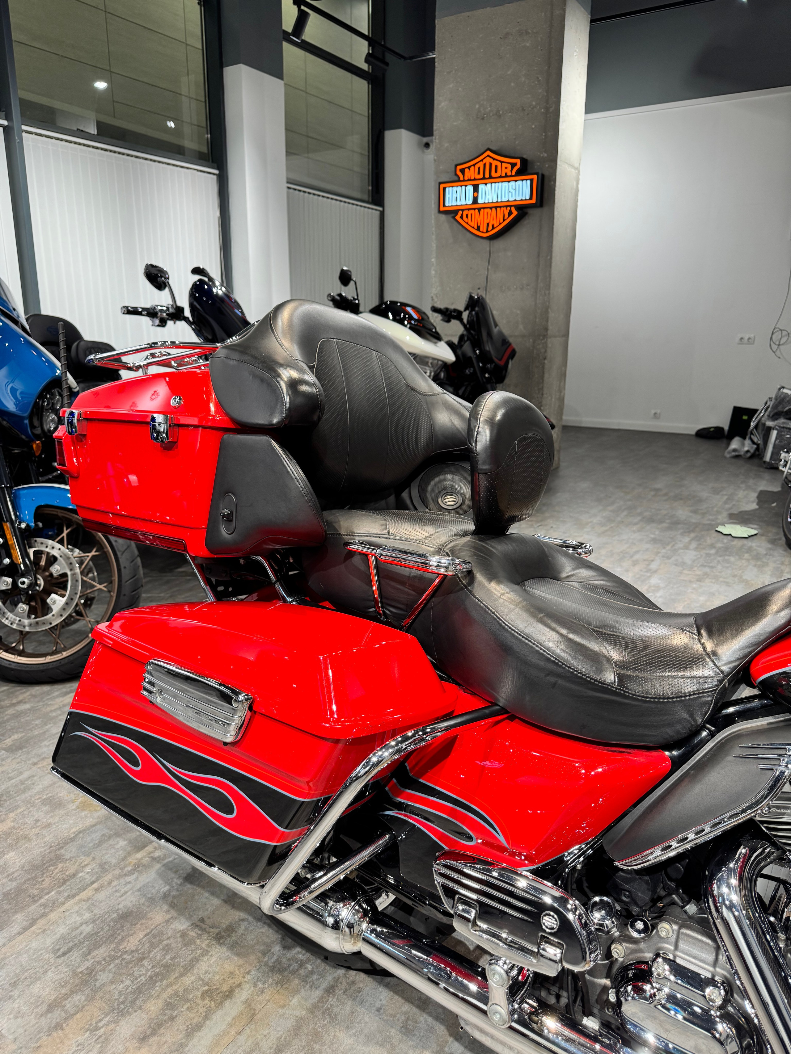 Купить Harley-Davidson 2010 Elеctrа Glidе CVO Limited 110 (Touring) — подробнее на сайте. Hello Davidson, Москва. Только хорошие мотоциклы…