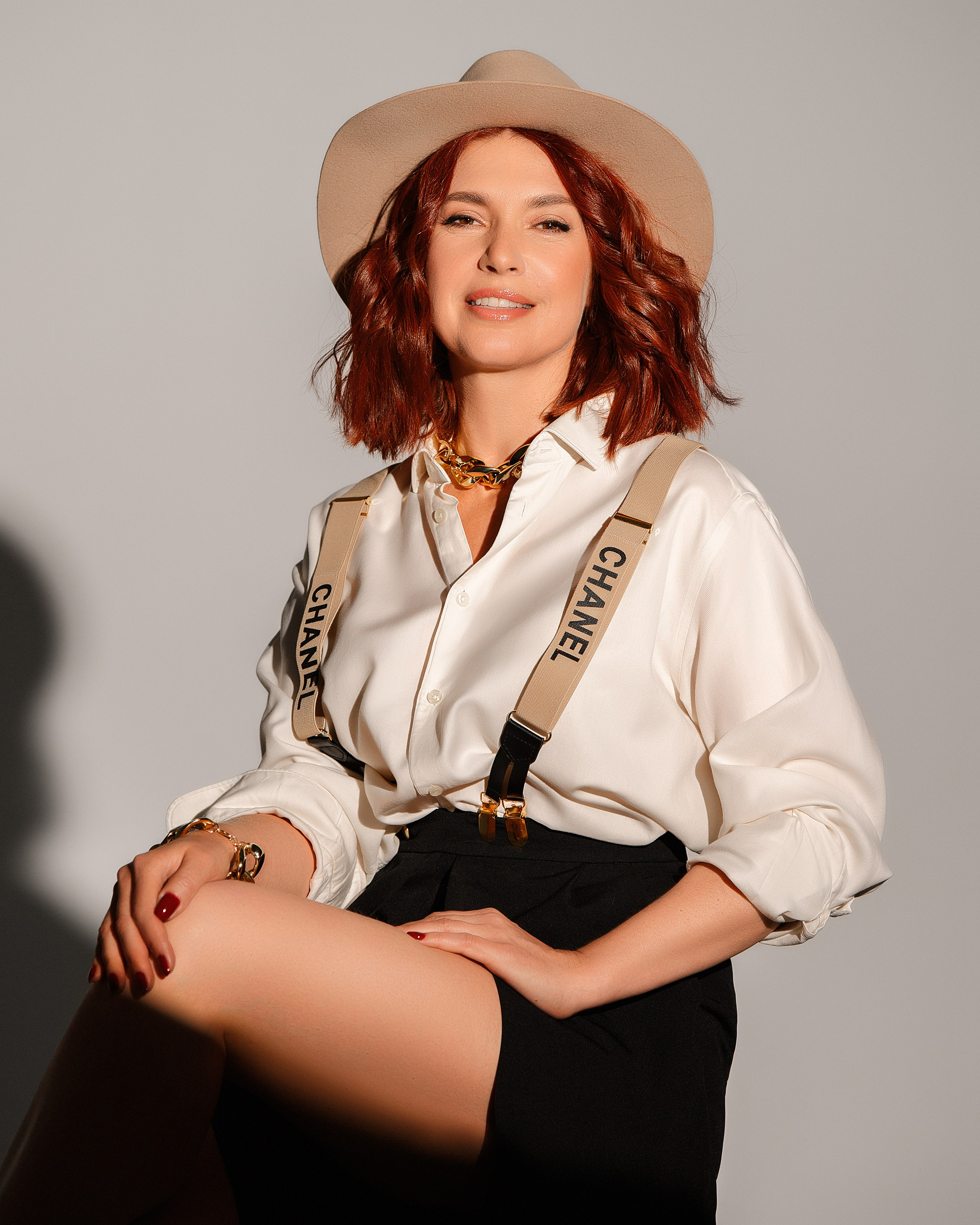 Фотосессия Виктории на циклораме. Женский фотограф в Москве Богдашкина Динара