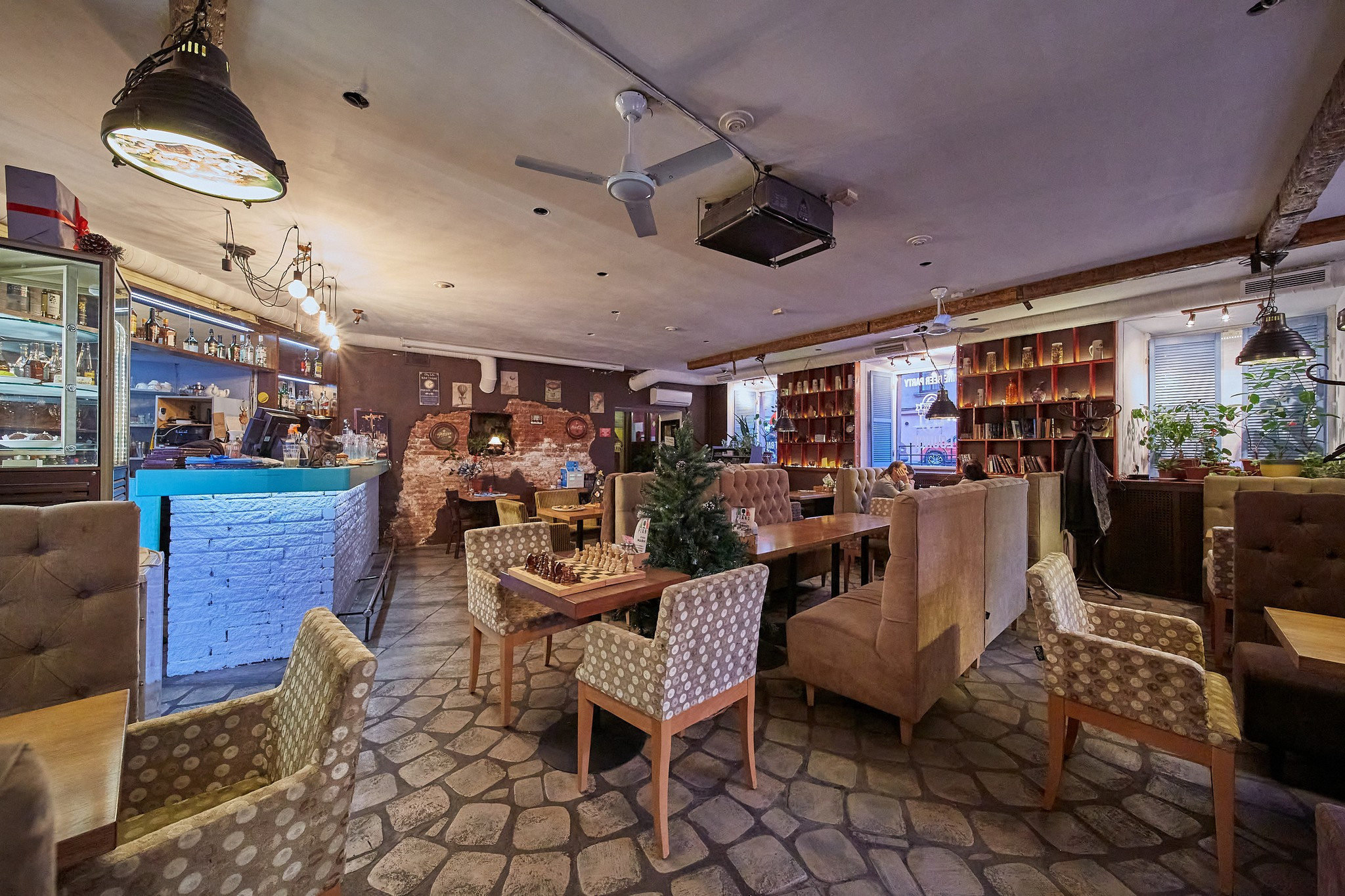 Интерьерная съемка ресторана