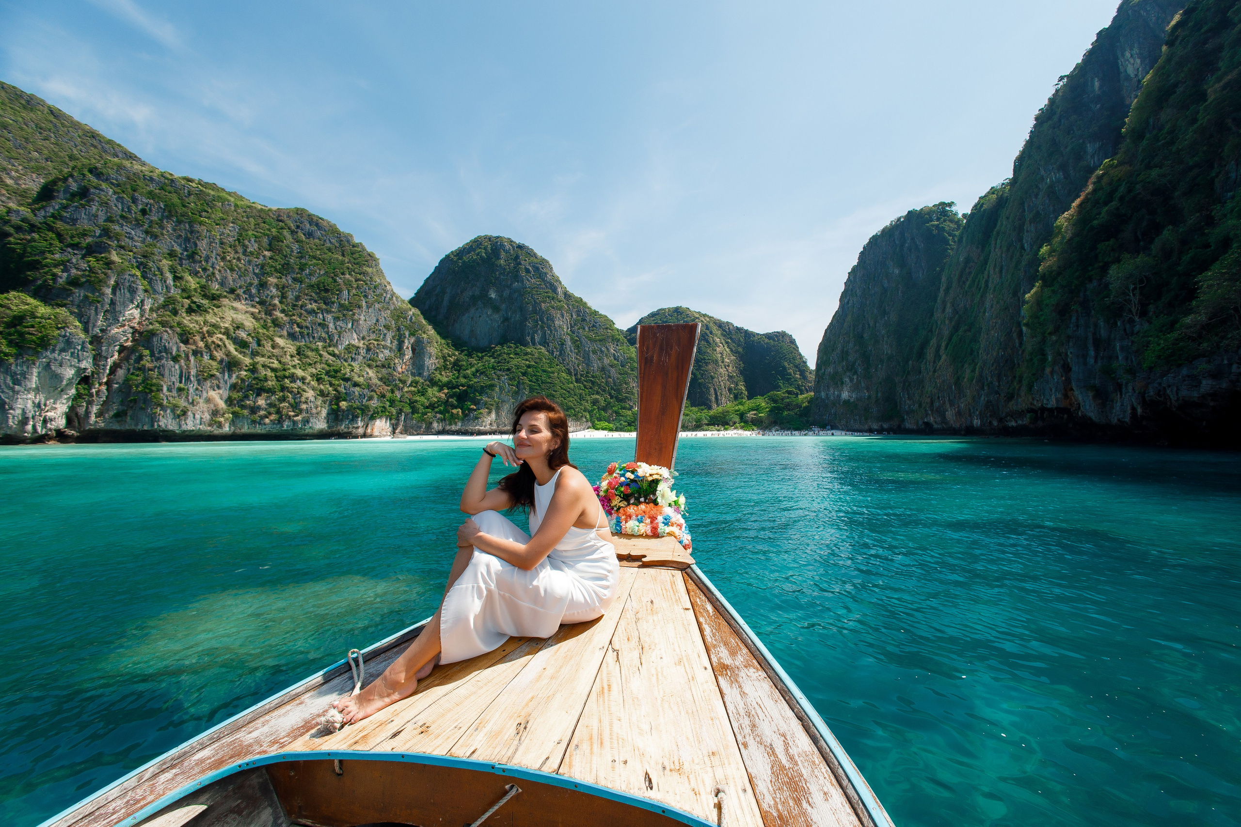 Prices for photo shoots in Phuket. Photographer in Phuket. Photographer Thailand