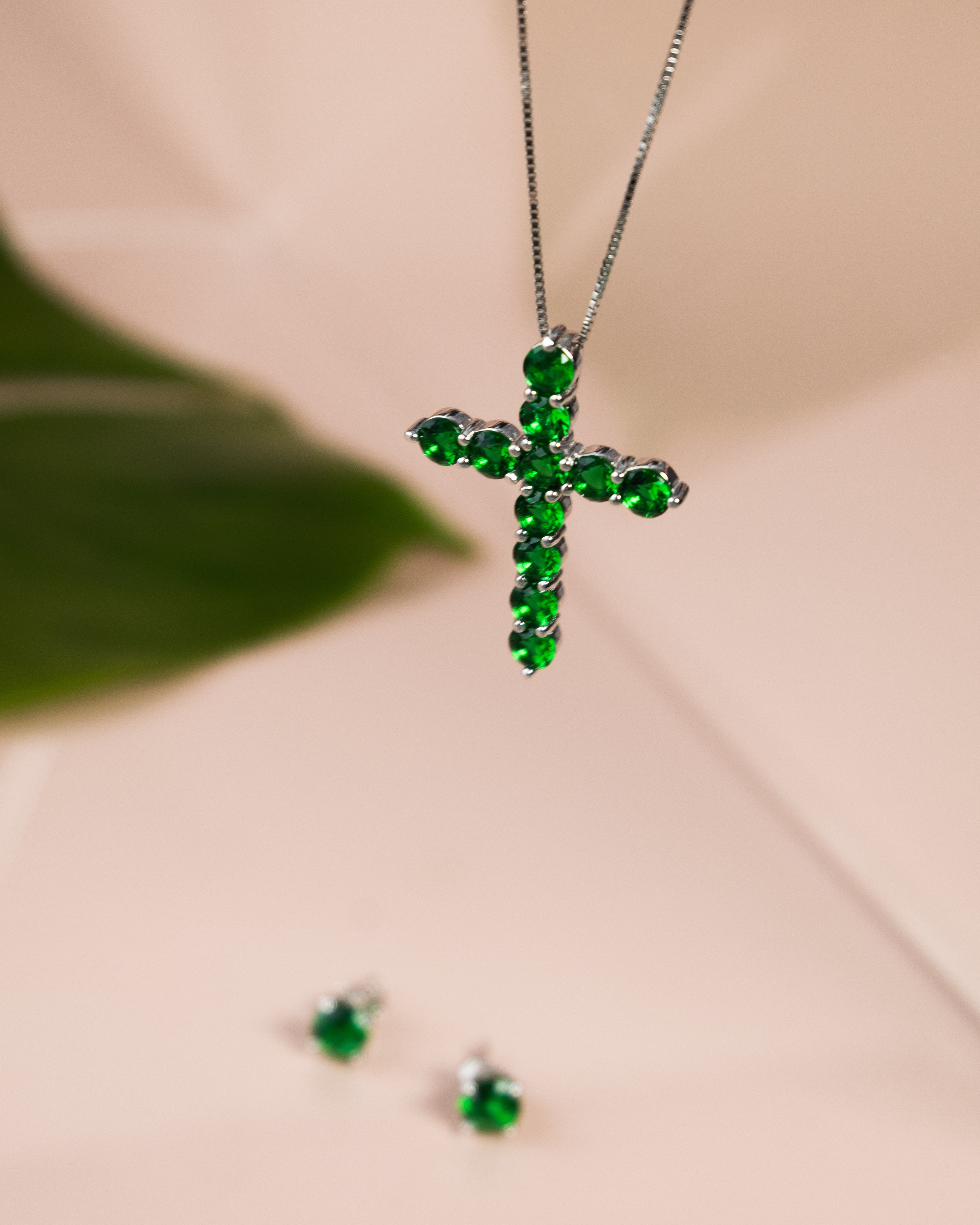 Content — съемка для магазина бижутерии. Фотограф в Белграде Чугреева Елена