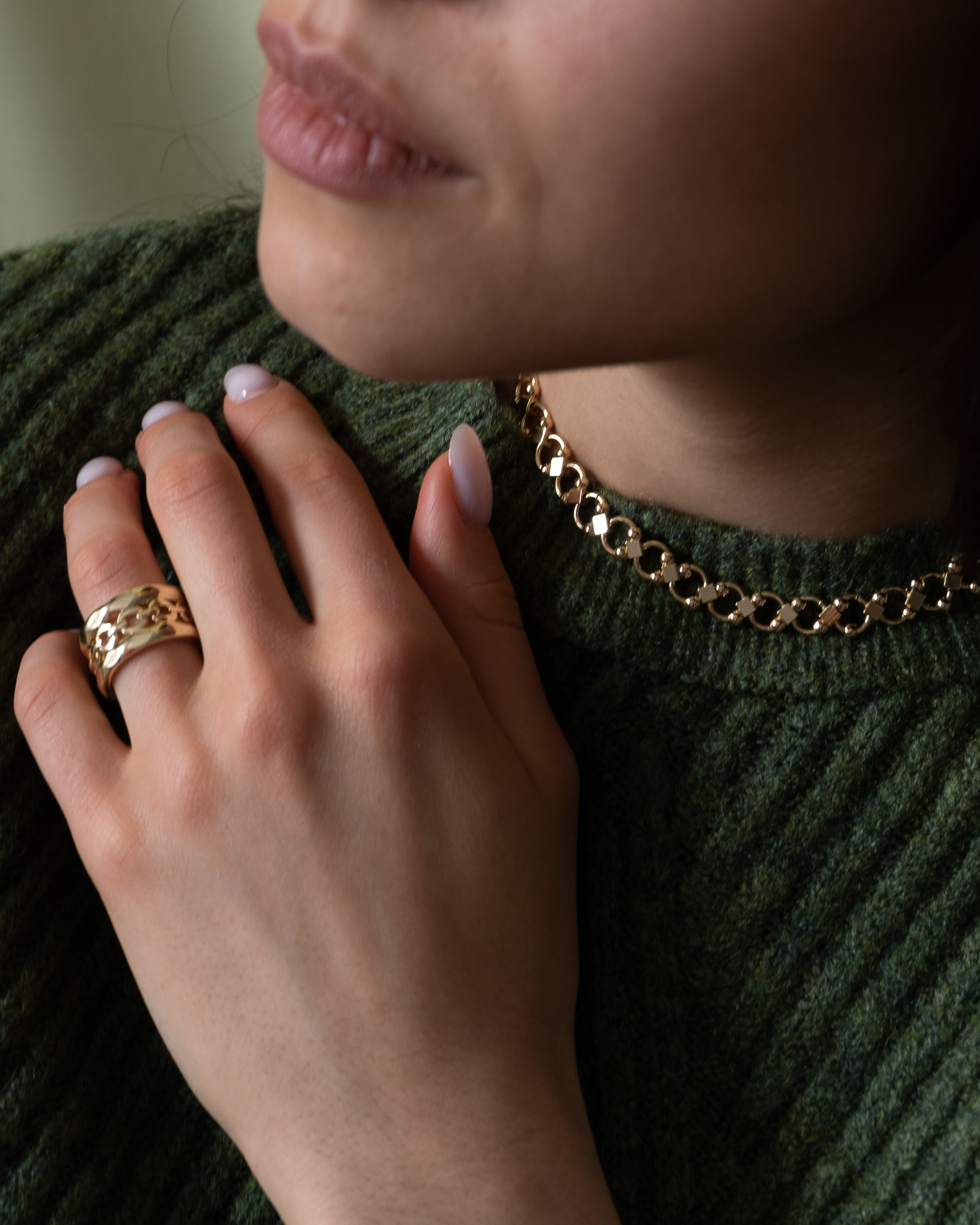 Content — съемка для магазина бижутерии. Фотограф в Белграде Чугреева Елена