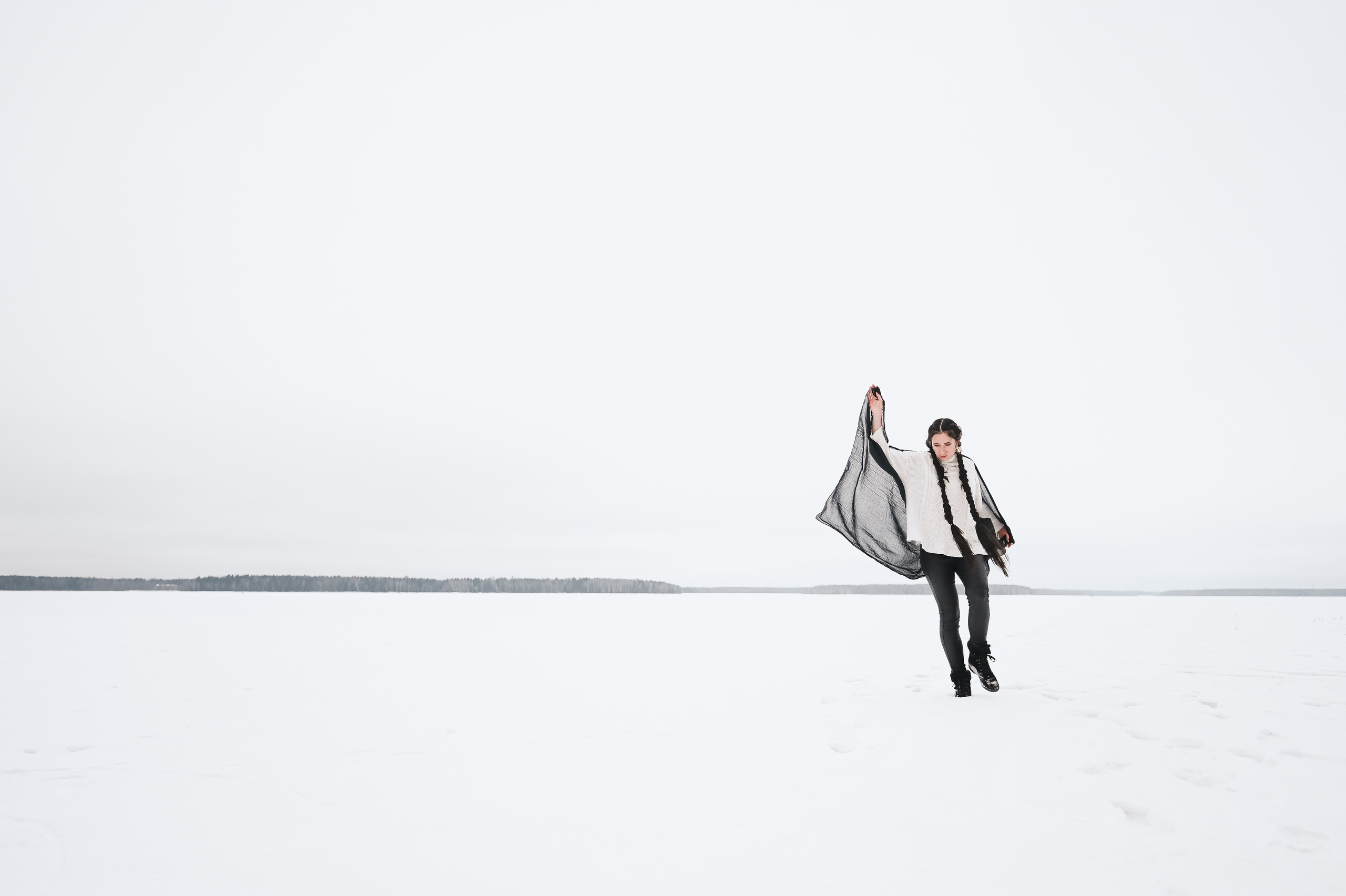 Фотосессия «Black wings». Фотограф в Белграде Чугреева Елена