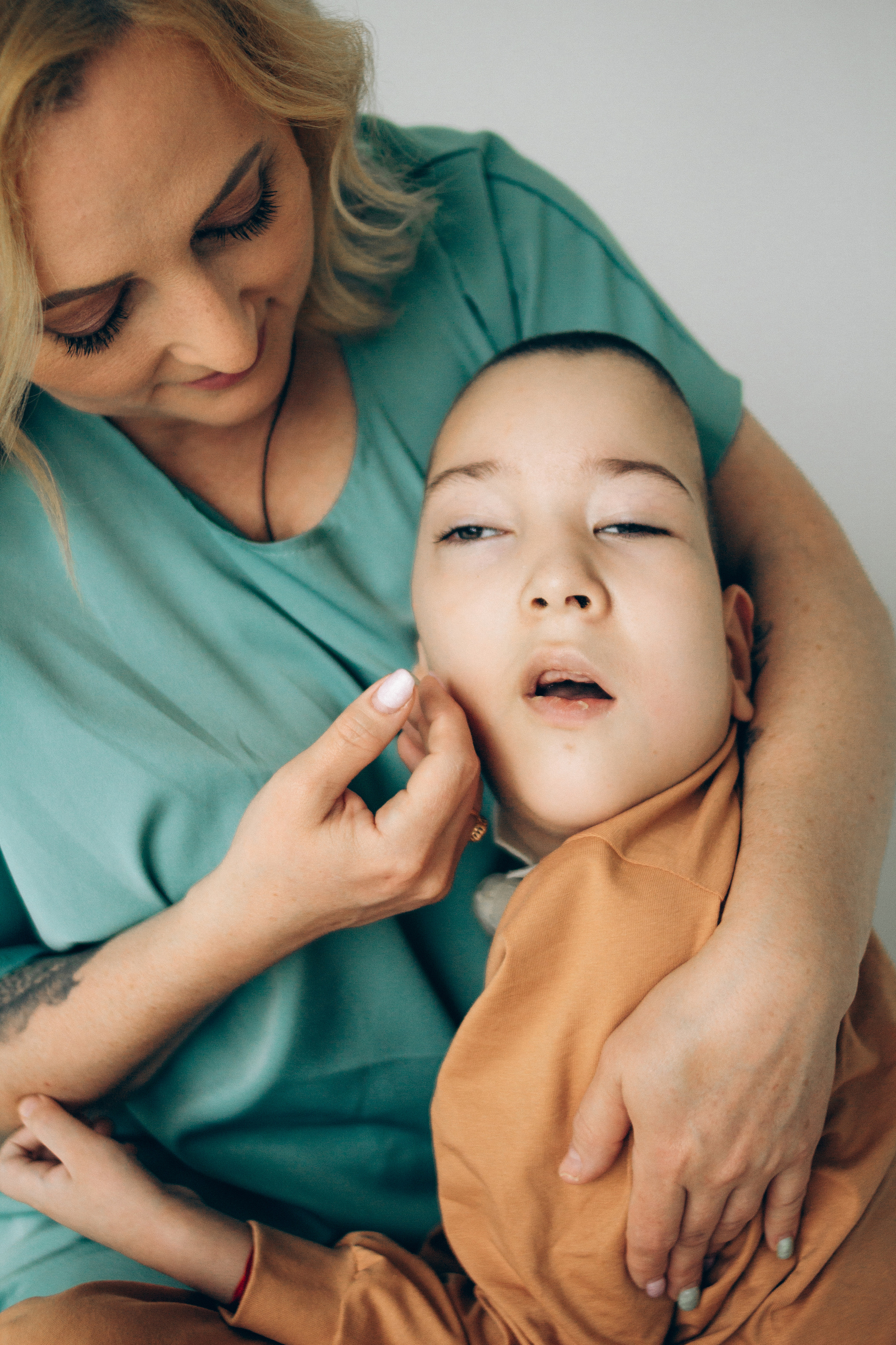 Мама Лилия и Богдан. Благотворительный фотопроект «Любить до неба». Женский и семейный лайфстайл фотограф в Уфе Лайт Альбина