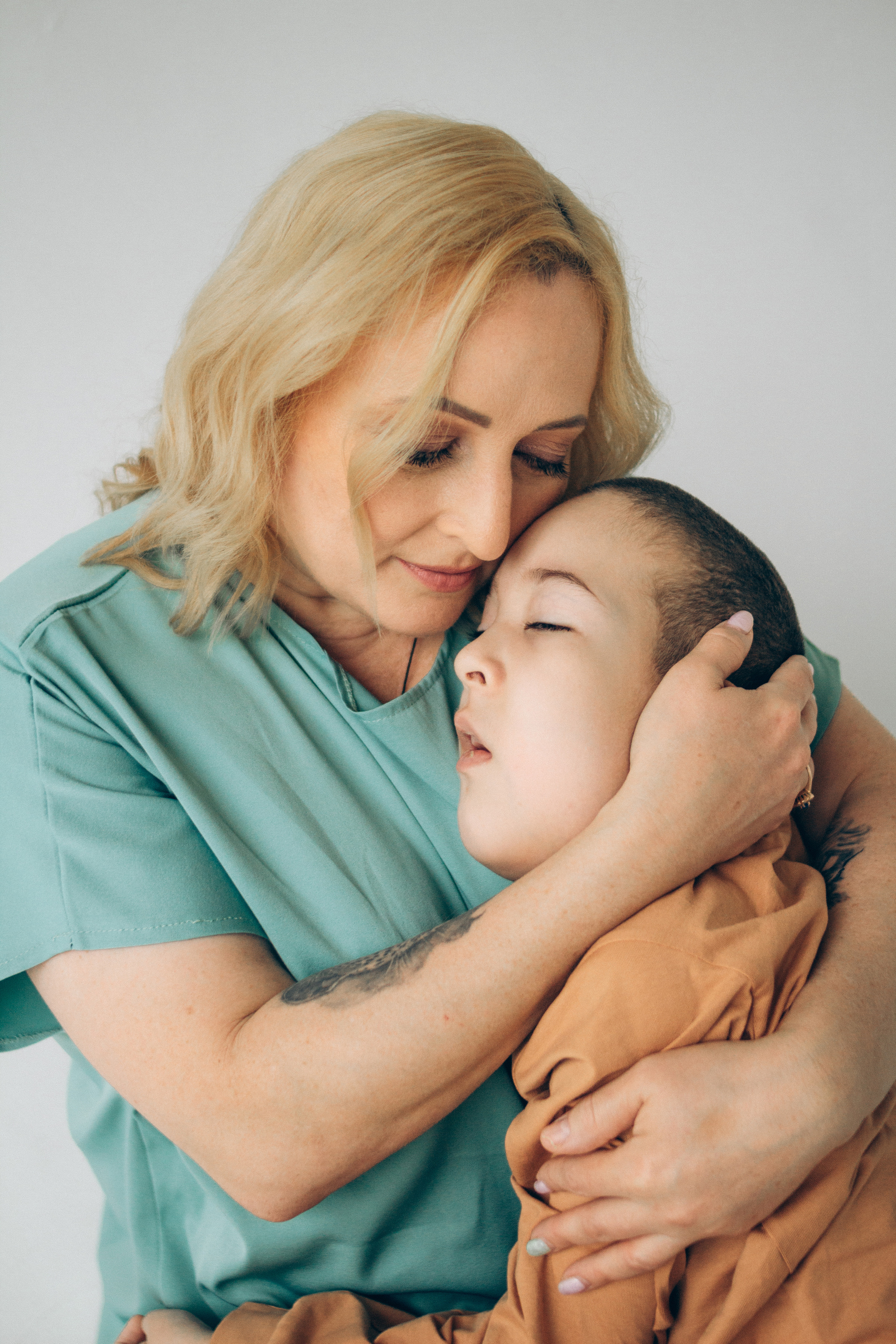 Мама Лилия и Богдан. Благотворительный фотопроект «Любить до неба». Женский и семейный лайфстайл фотограф в Уфе Лайт Альбина