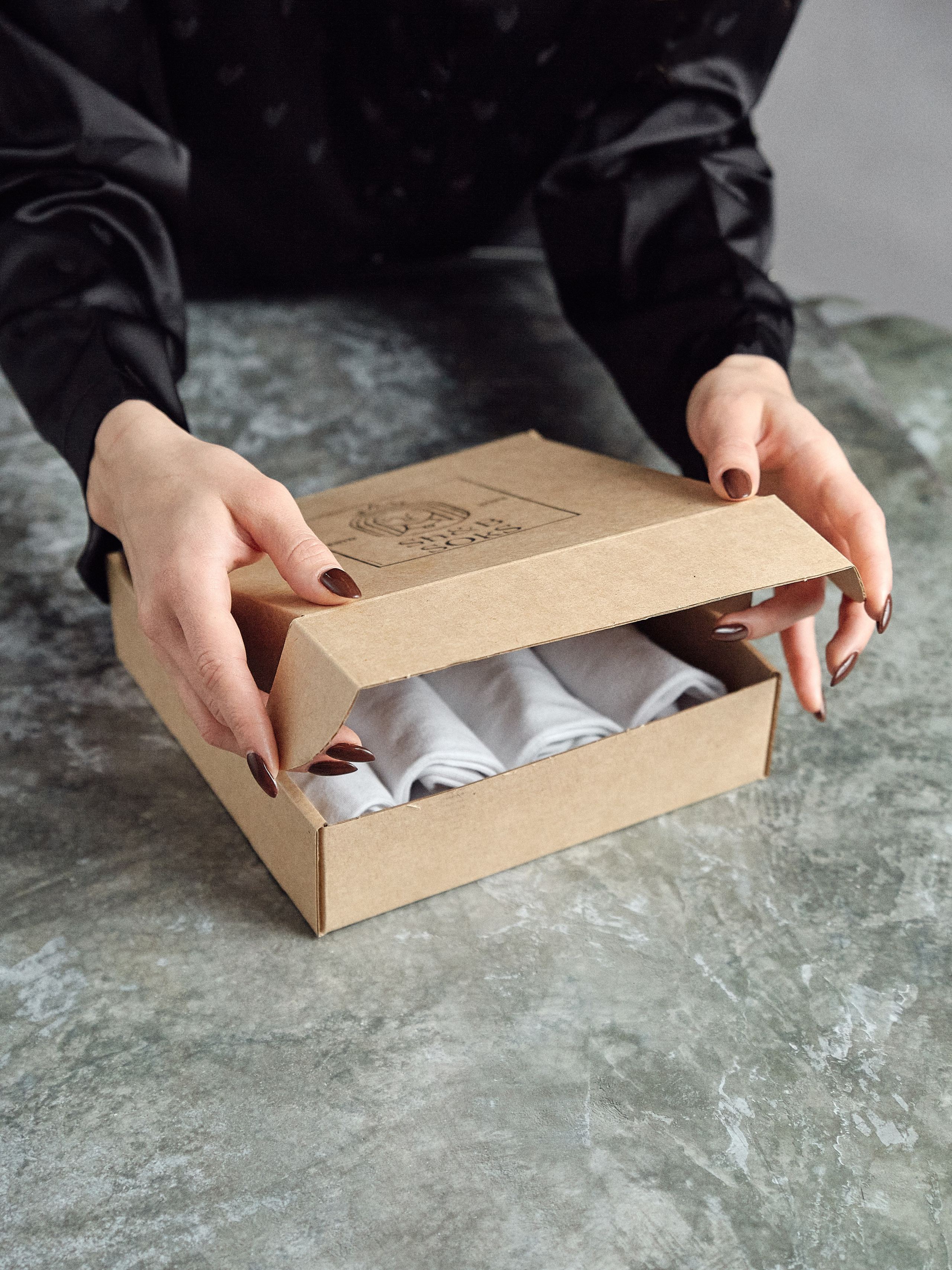 Съёмка товарных позиций для бренда Sh&B SOkS. Антон Артюшин, портретный фотограф. Москва