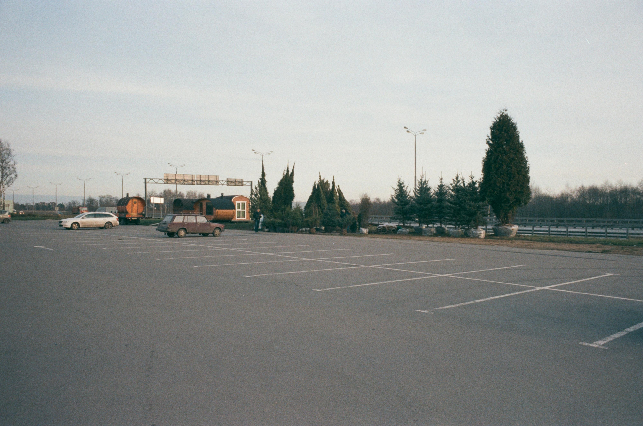 Dachnaya and other territories of Kiyevskaya railway stations. Igor Tereshkov
