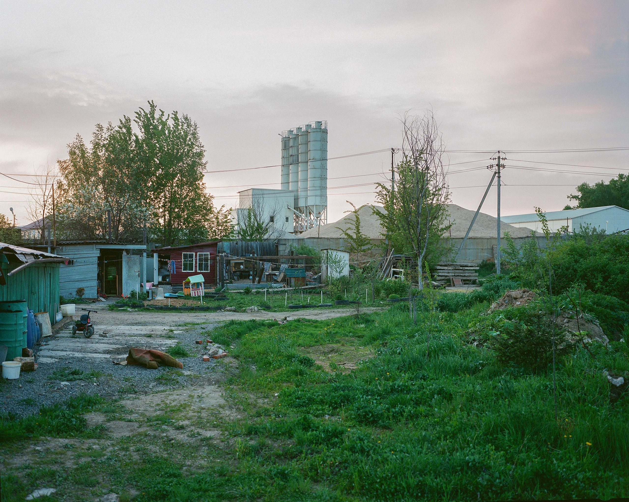 Dachnaya and other territories of Kiyevskaya railway stations. Igor Tereshkov