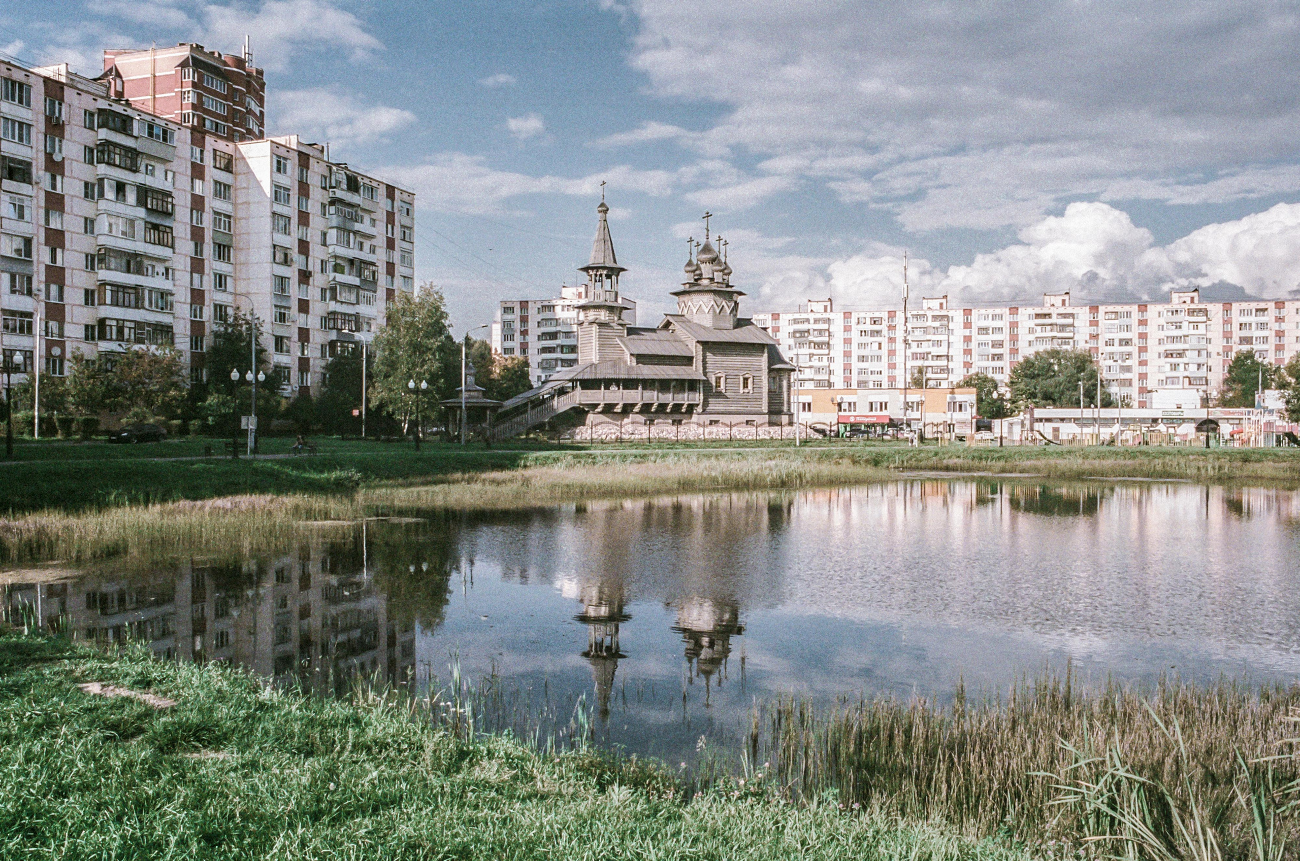 Dachnaya and other territories of Kiyevskaya railway stations. Igor Tereshkov