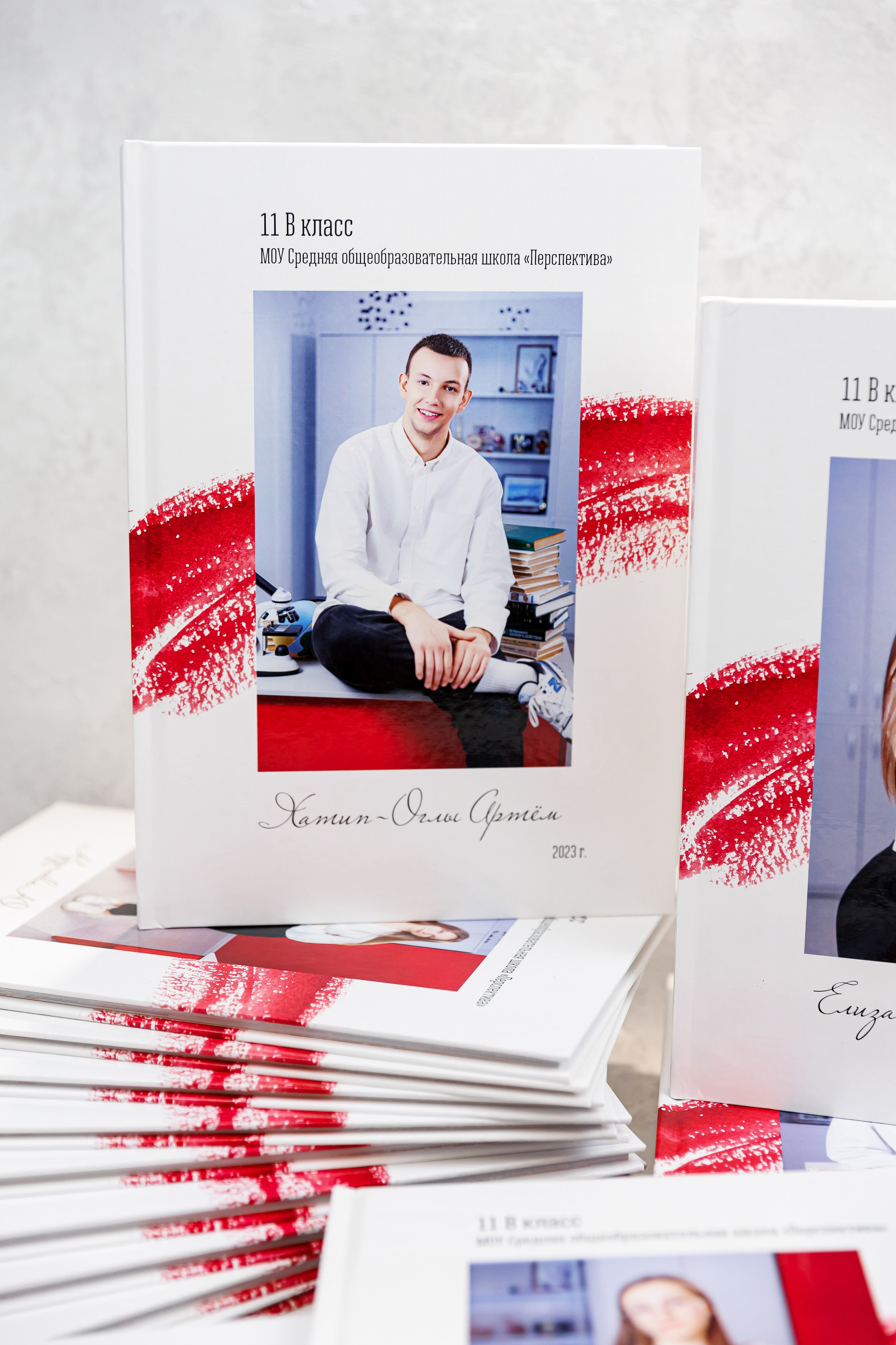 Выпускные альбомы общая информация. Семейный и детский фотограф Комина Елена, Власиха, Одинцово