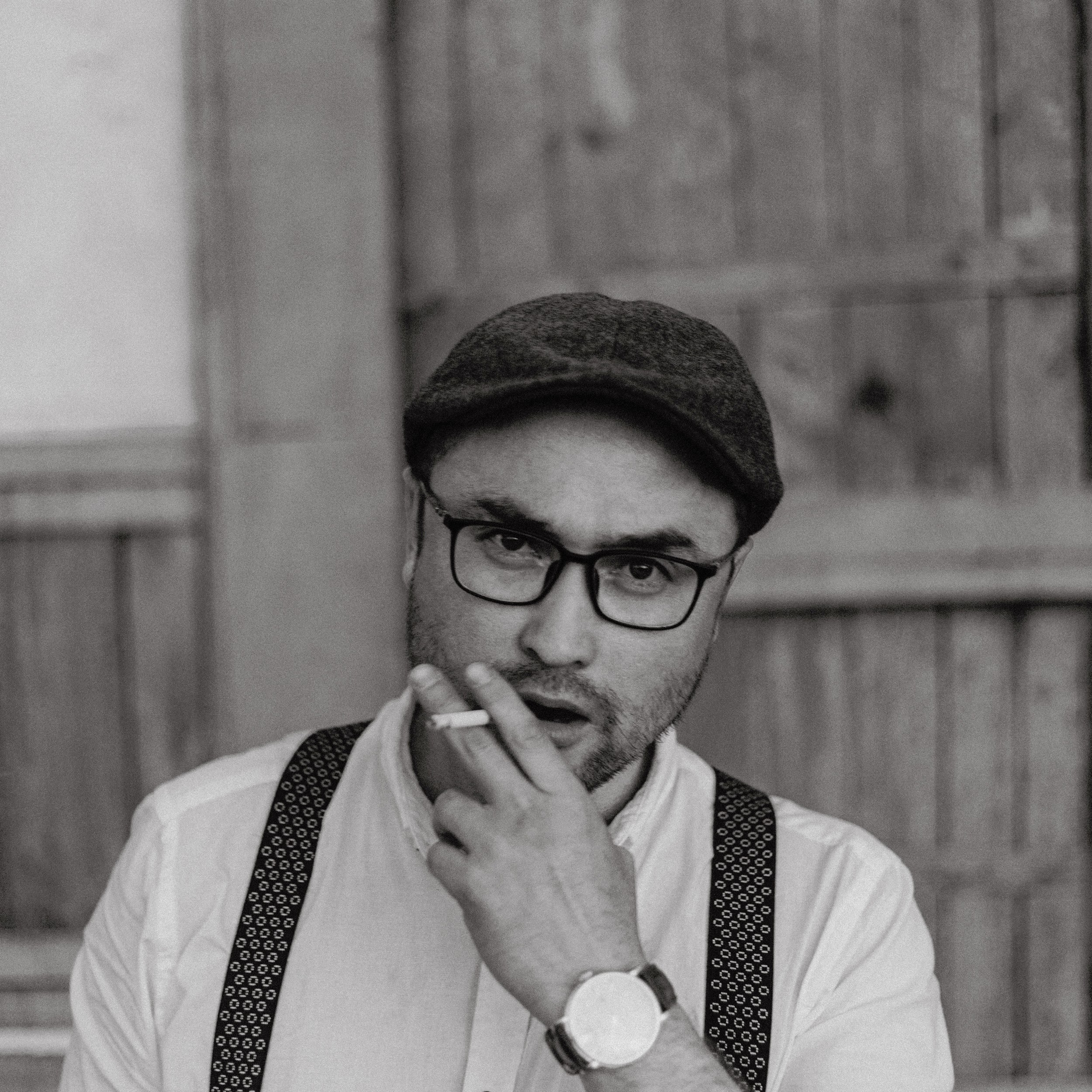 мужской фотограф Алматы Бизнес фотограф алматы Корпоративный фотограф алматы Бизнес портрет алматы подарить сертификат схъемка мужская подарок мужчине