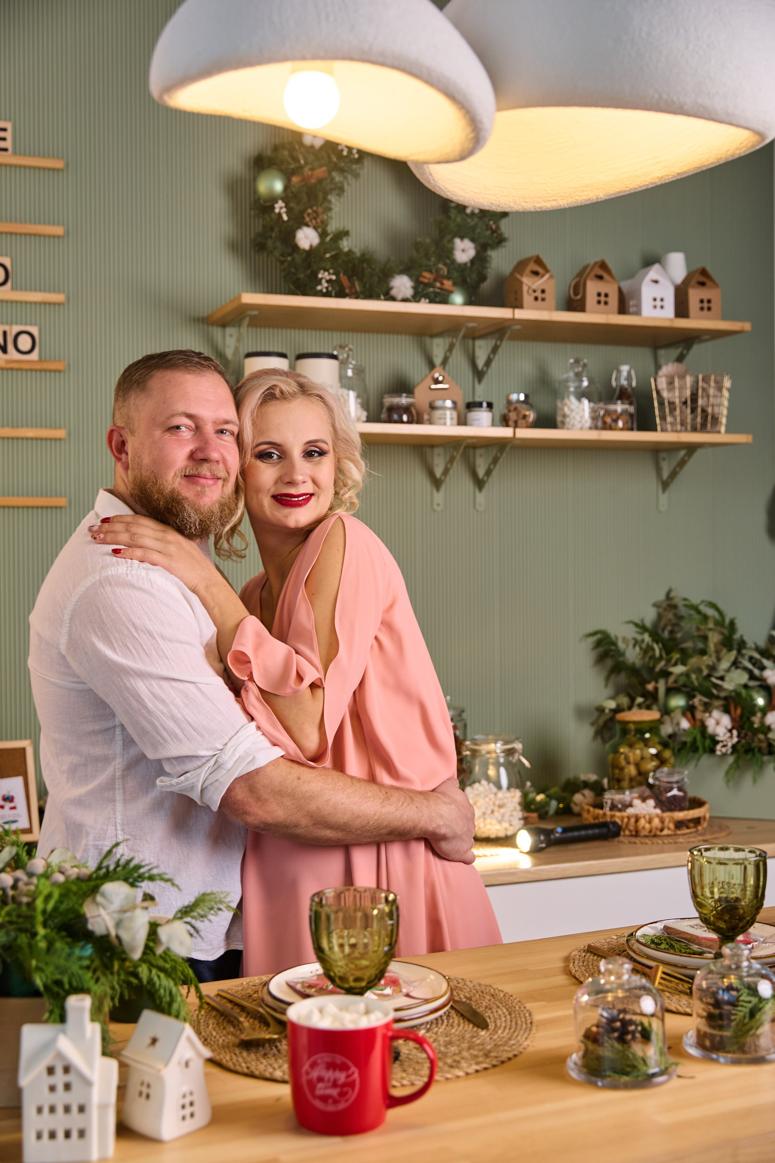 Семейная новогодняя фотосессия в Сочи. Профессиональный фотограф в Сочи Виктория Джой. Обучение