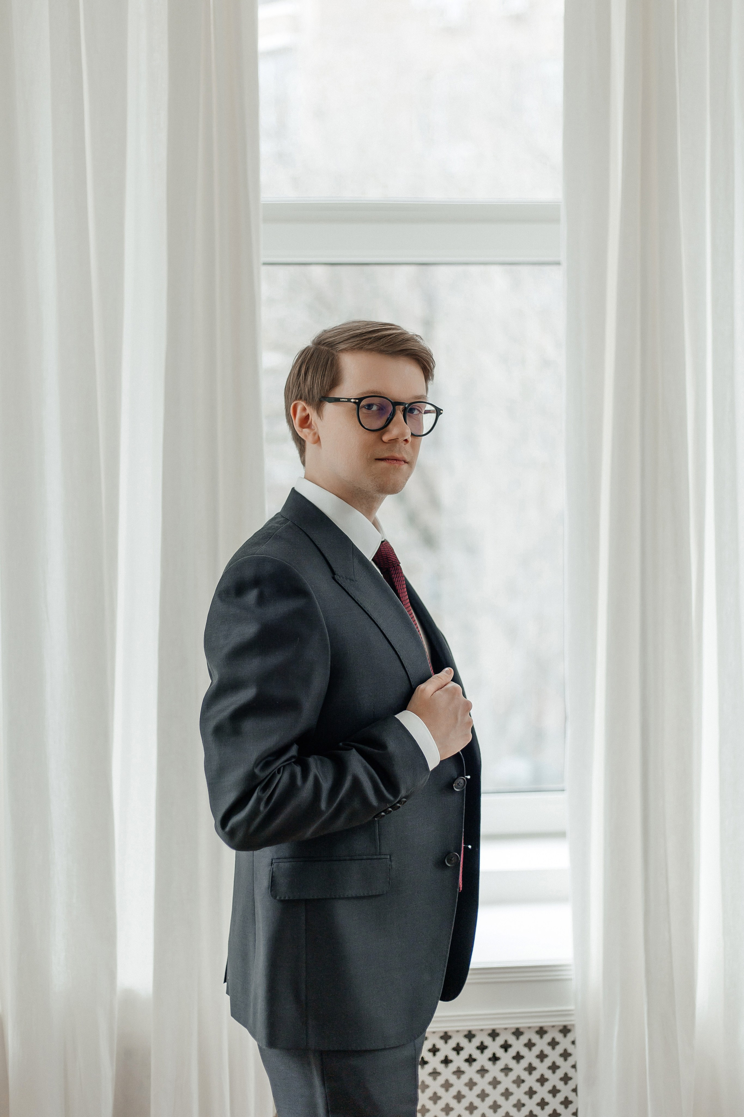 Свадебная фотосессия в студии в Москве. Свадебный фотограф в Москве Дарья Олендарёва