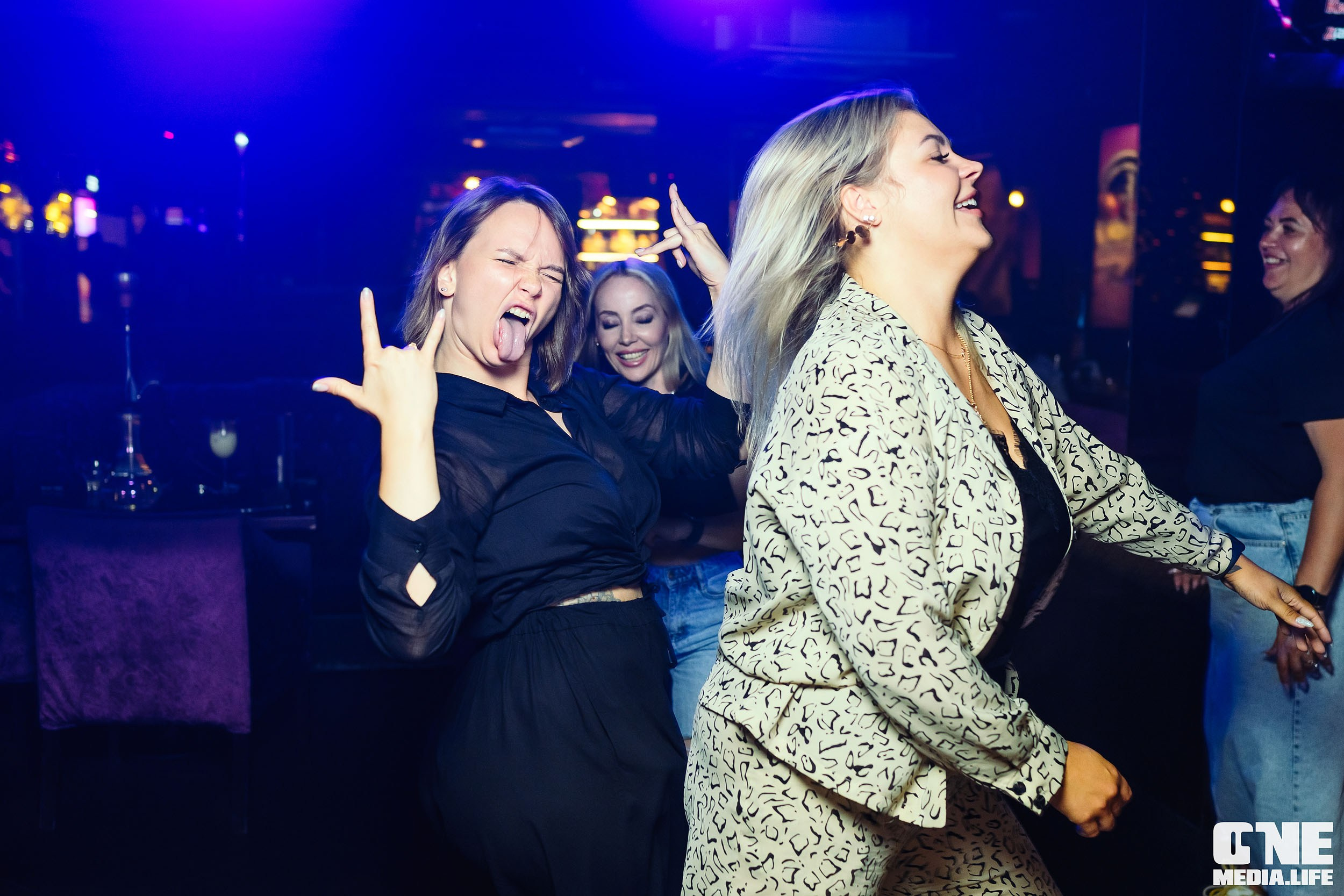 Фоторепортаж из караоке-клуба Эйфория. One Media Life: фоторепортажи, фотоотчеты с мероприятий и заведений