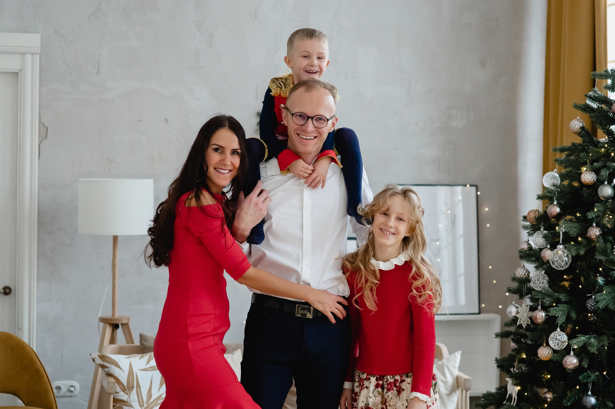 Дмитрий и Екатерина фотосессия большой семьи. Портретный фотограф в Москве, Московской области. Деловой портрет