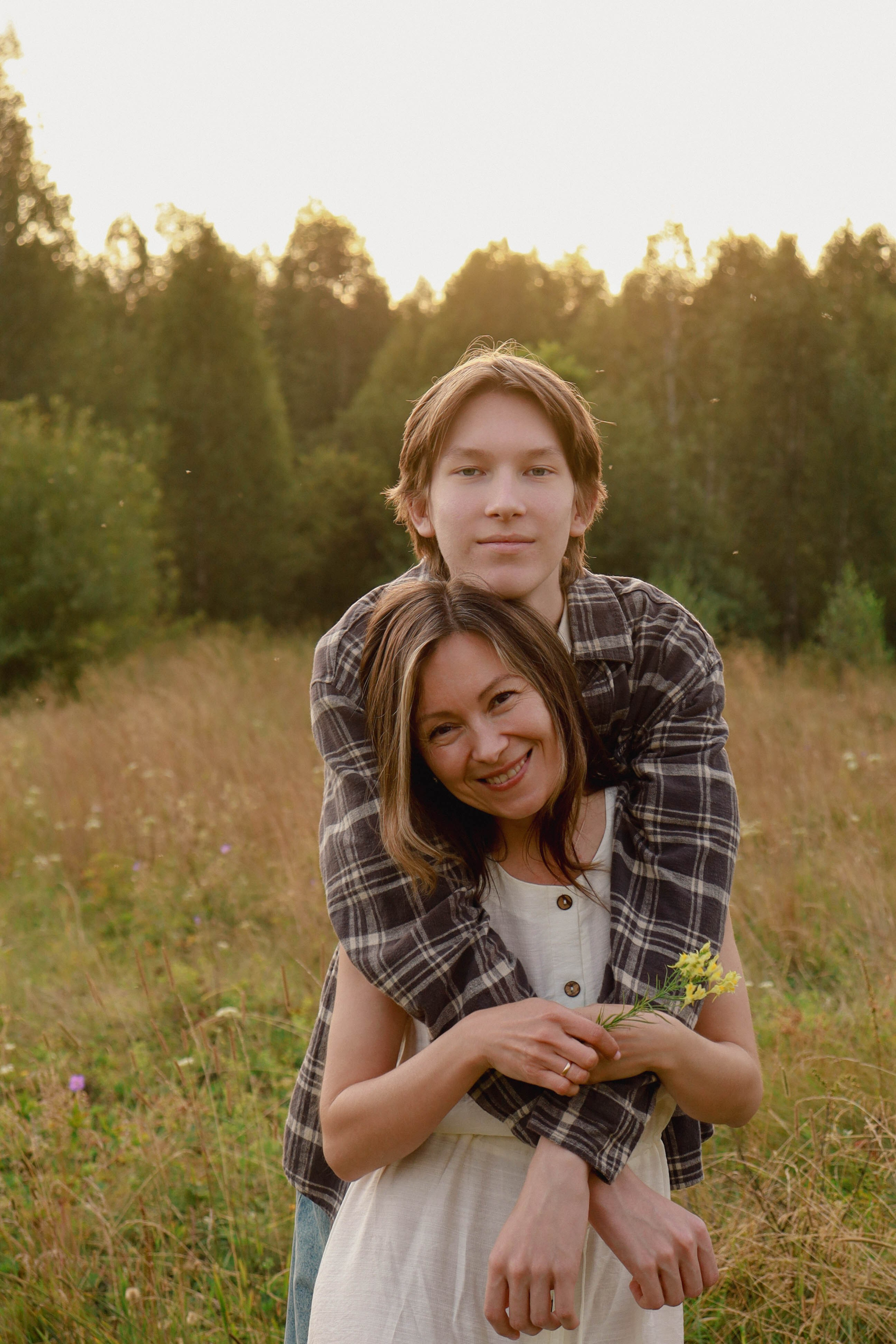 Семья в поле. Фотограф Александра Коновалова