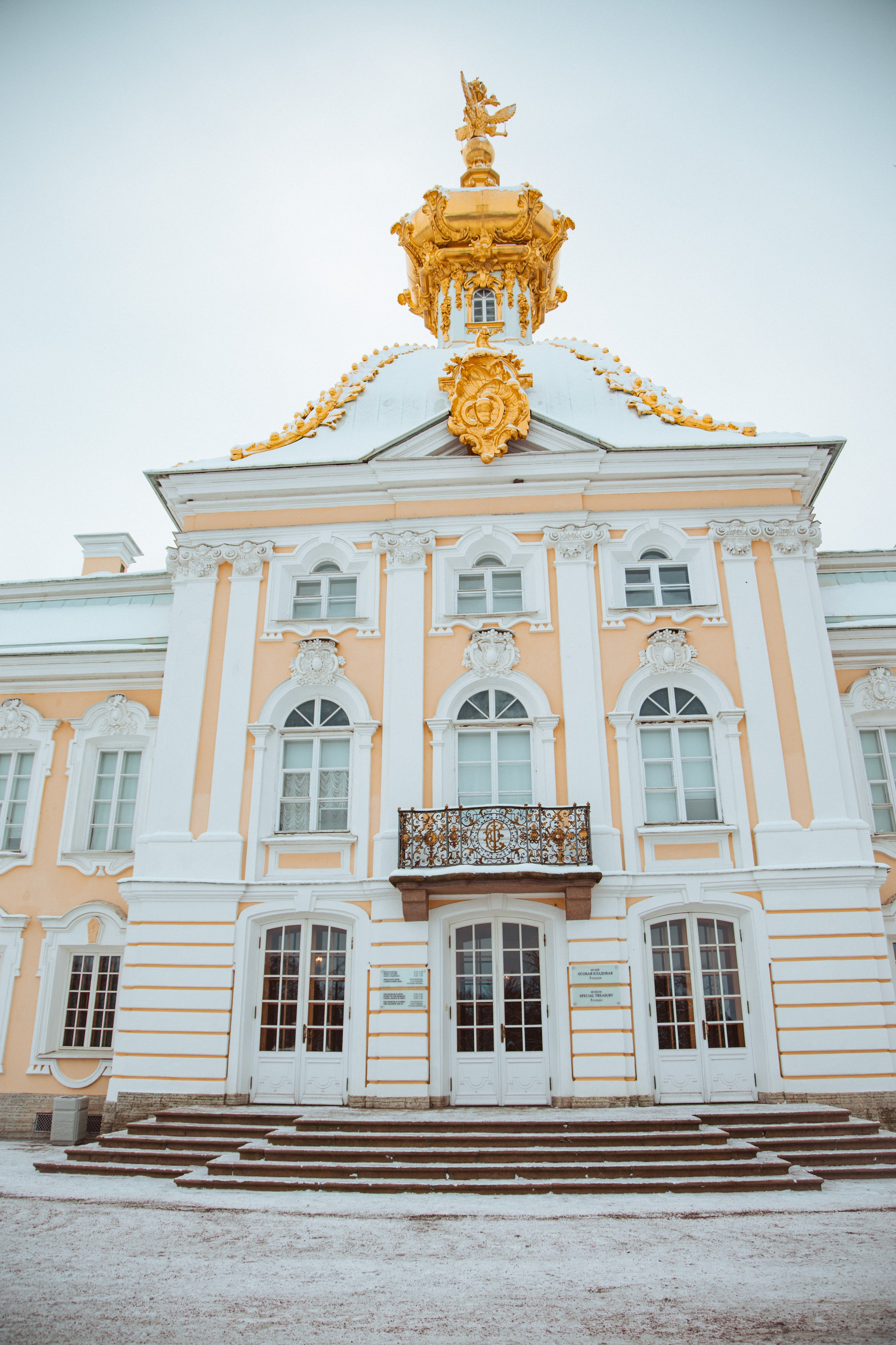 ФОТОСЕССИЯ В ПЕТЕРГОФЕ. ГДЕ СНИМАТЬ В ПЕТЕРГОФЕ