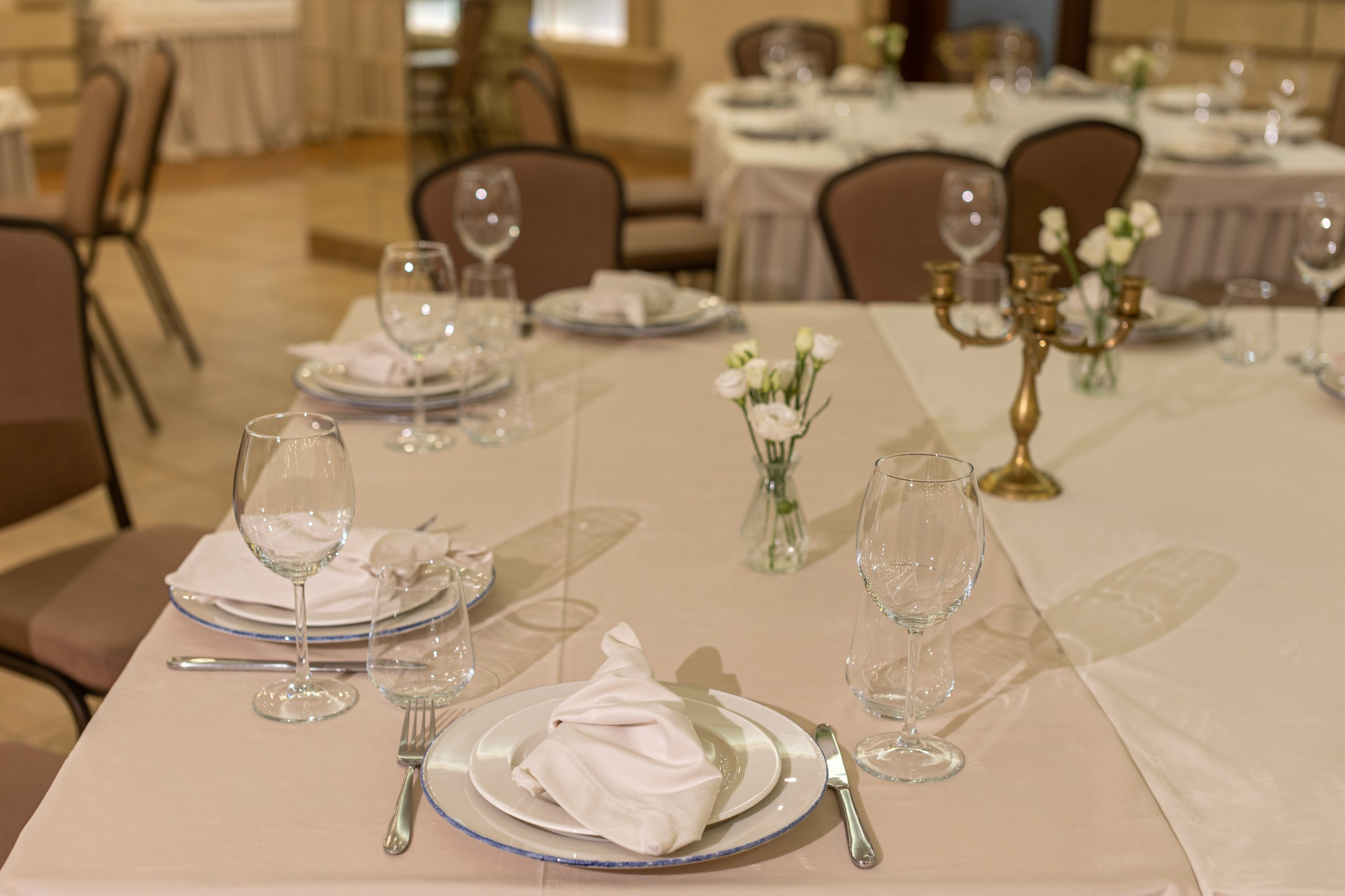 Банкетный зал ресторана Дача. Фотограф в Оренбурге. Профессиональный фотограф