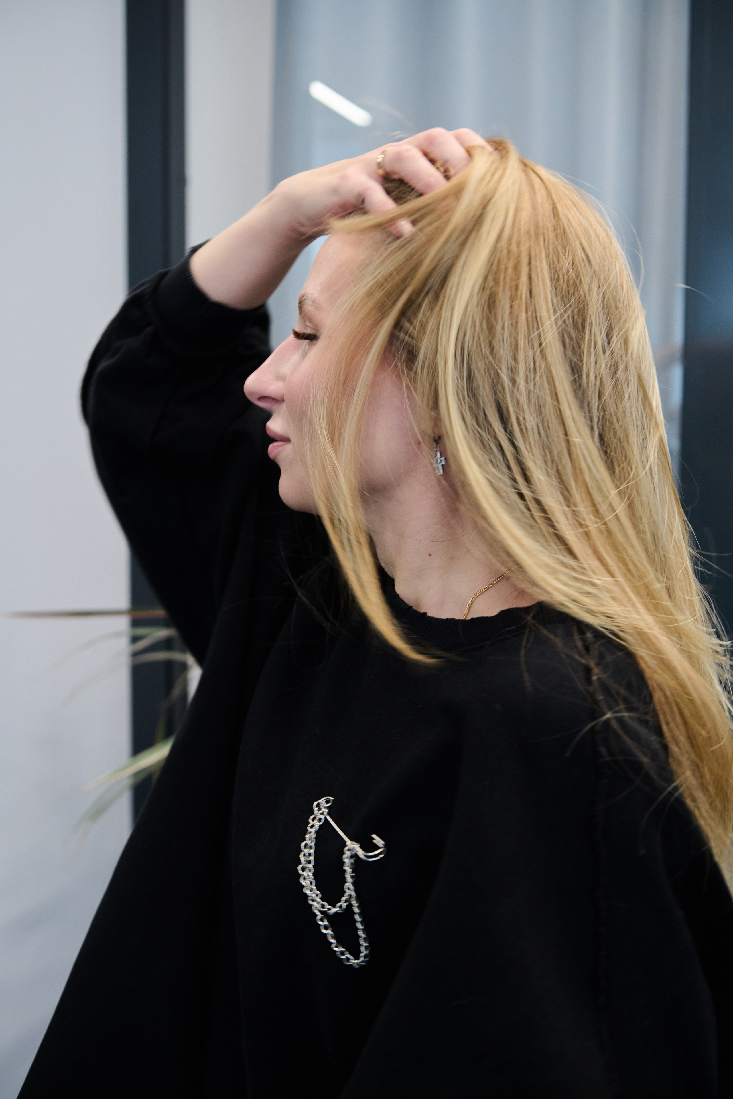 Фотосессия в салоне красоты. Подготовка моделей к съемкам. Репортажный и семейный фотограф — Шелихов Сергей