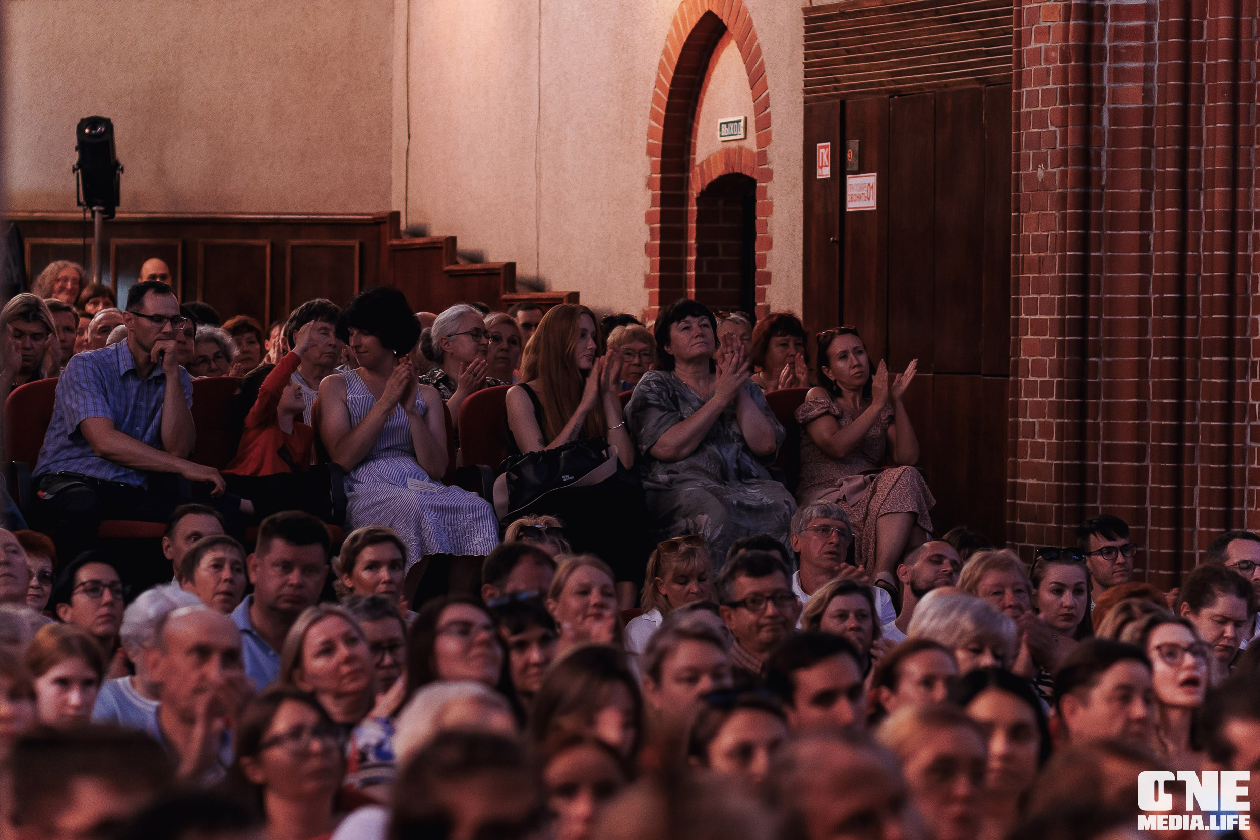 Фоторепортаж из Калининградской филармонии. One Media Life: фоторепортажи, фотоотчеты с мероприятий и заведений