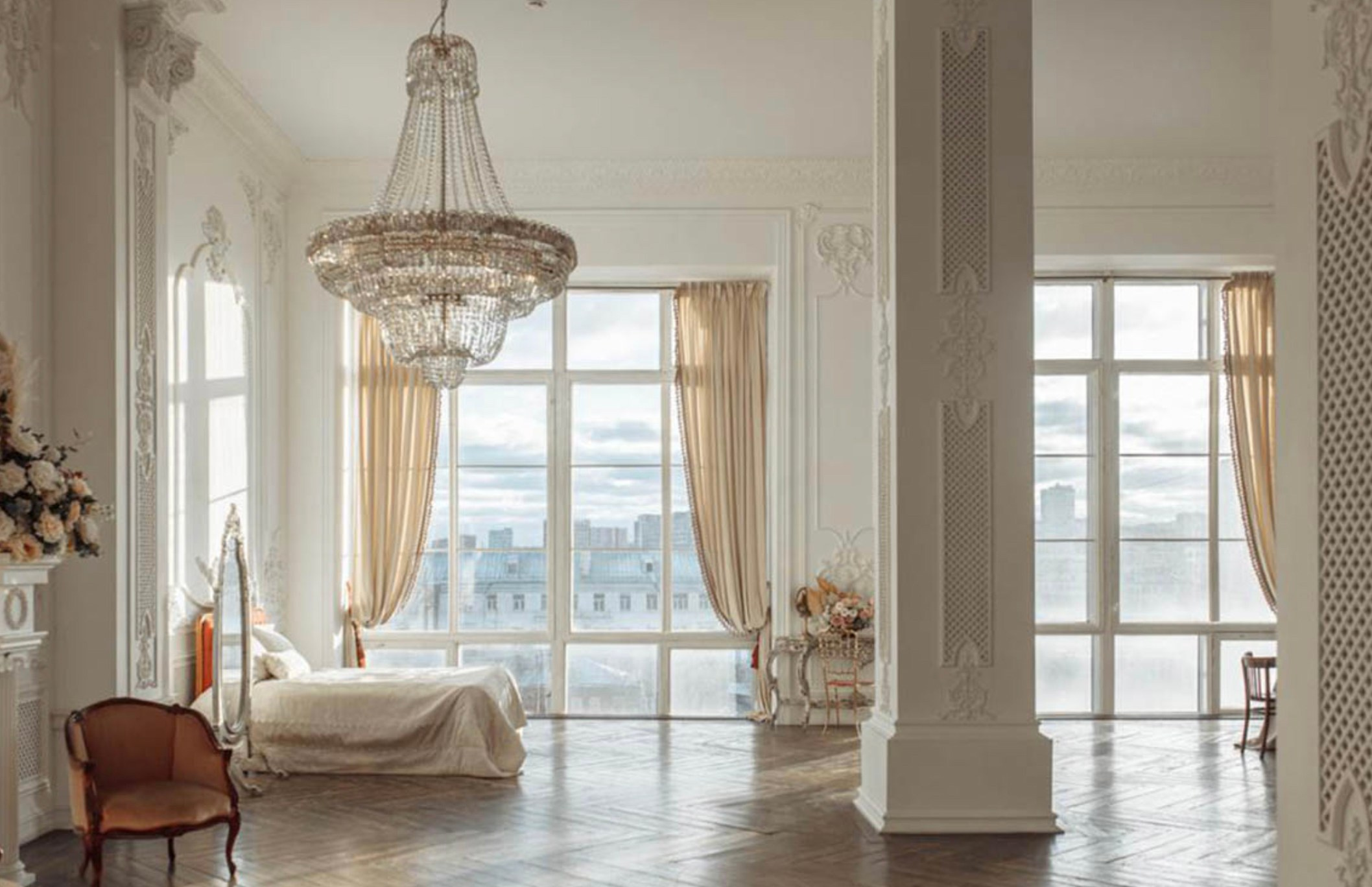 Студии для свадебной фотосессии в Москве. Свадебный и семейный фотограф Москва и Московская область