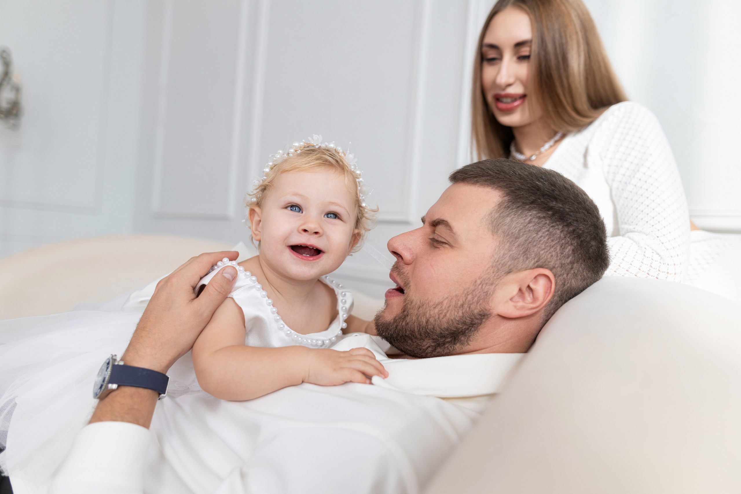 Семейная съемка для Яны и Дани в интерьере. Дмитрий Шульгин, портретный фотограф в Воронеже