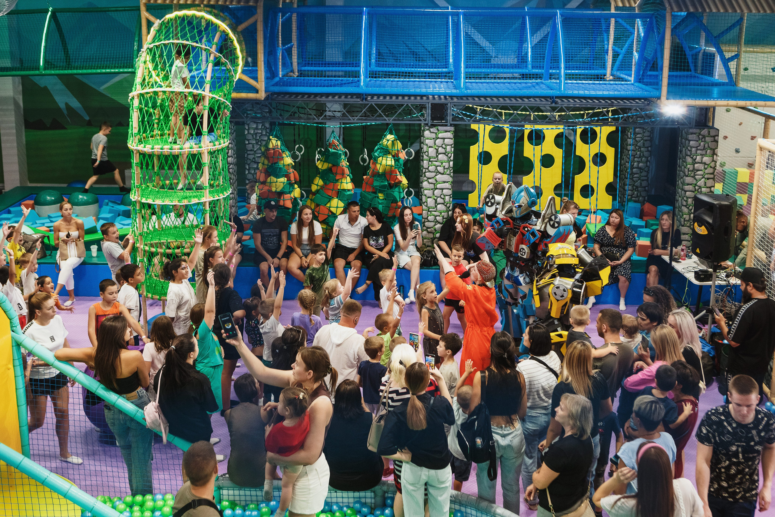 Туси Джуси Таганрог — Яркие и Весёлые Фотографии Детской Игровой Зоны. Свадебный и семейный фотограф в Таганроге Бакарюк Антон