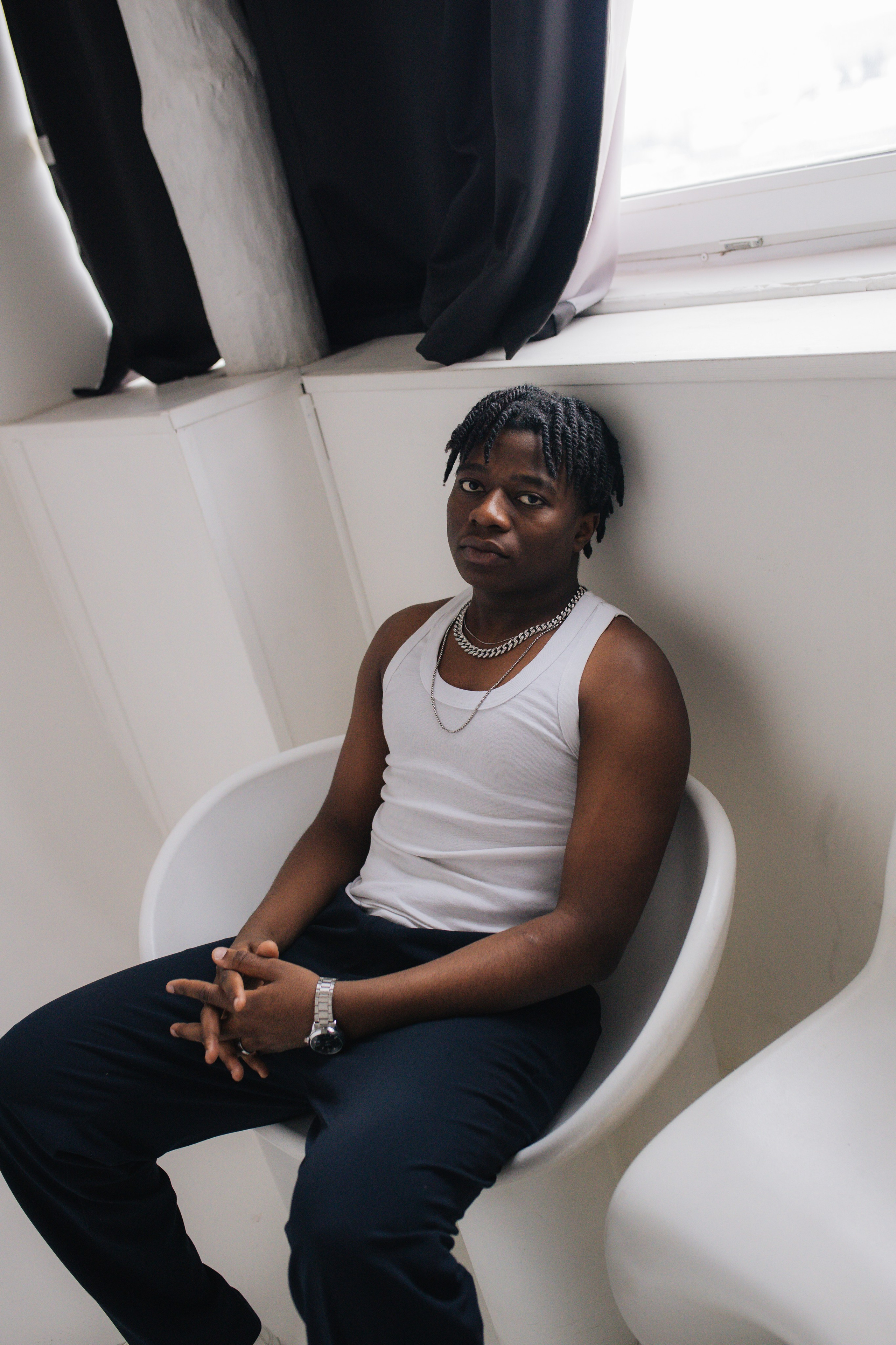 Новосибирск. Коммерческий фотограф для маркетплейсов Wildberries и Ozon в Новосибирске — фото и видео для брендов