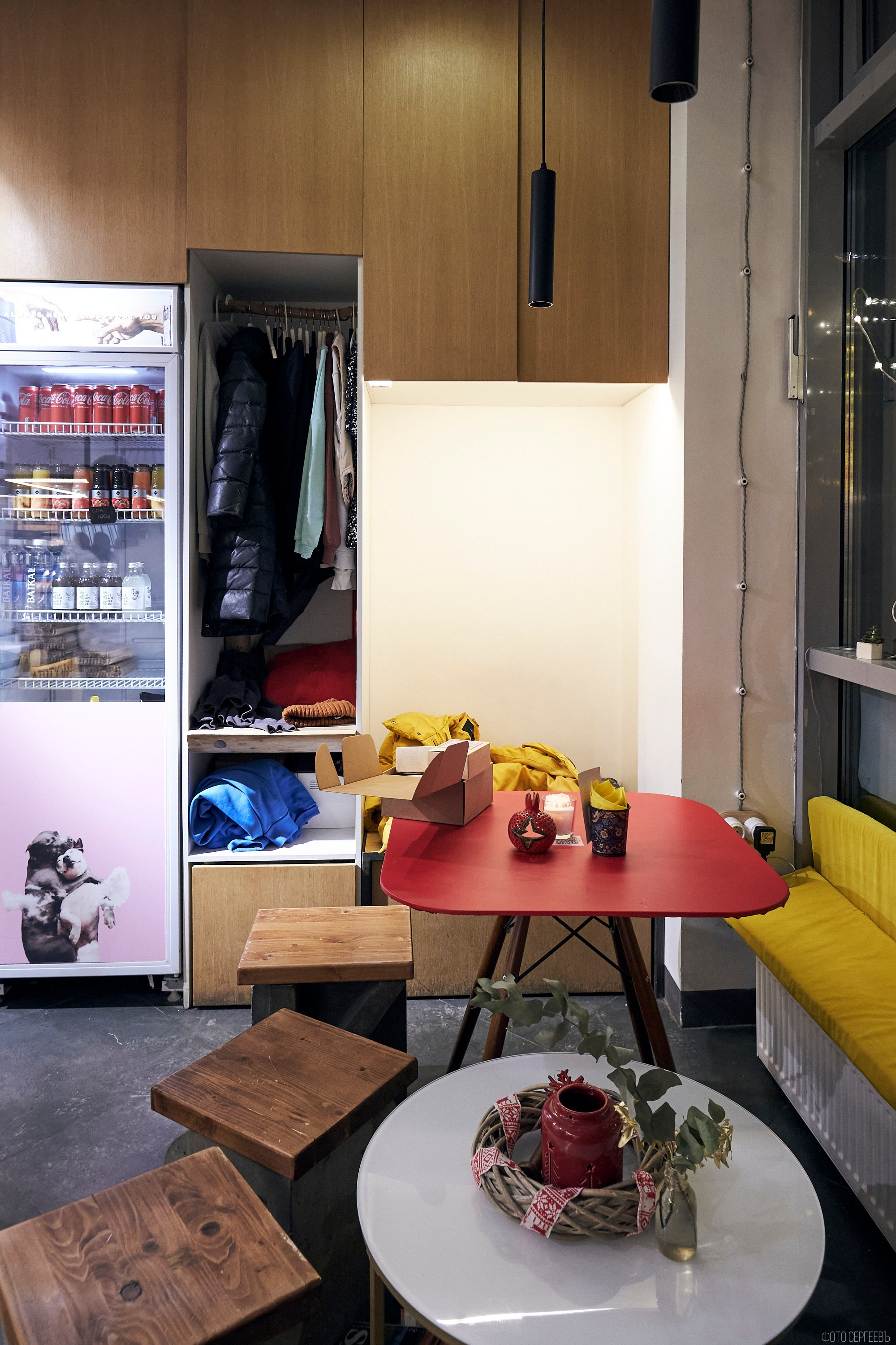 Кутята Coffee Shop. Фотографъ Сергѣевъ. Поймать мгновеніе