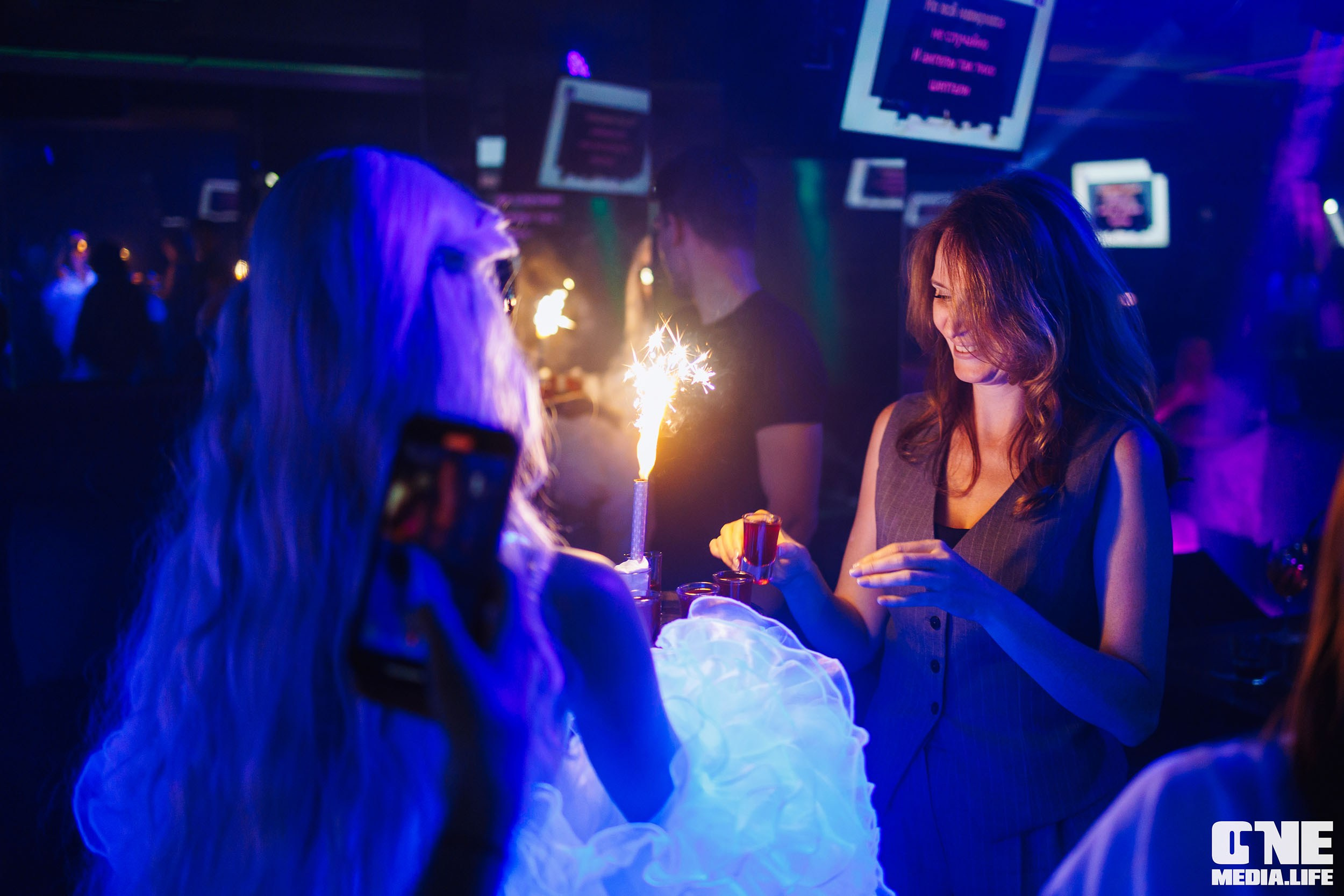 Фоторепортаж из караоке-клуба Эйфория. One Media Life: фоторепортажи, фотоотчеты с мероприятий и заведений