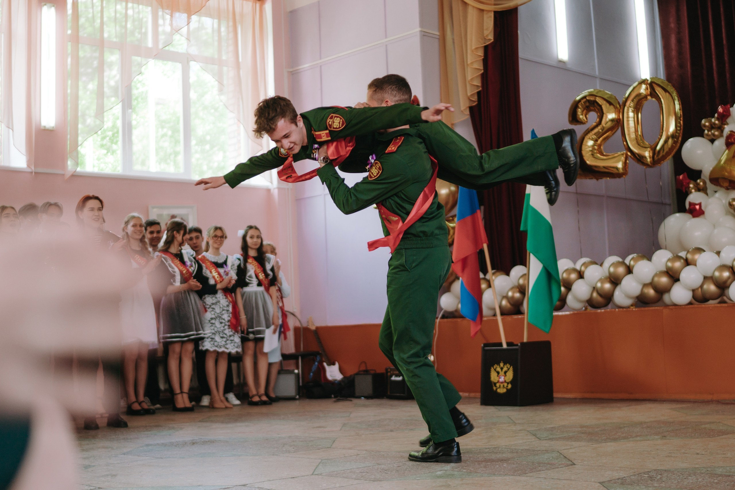 ФОТОСЪЕМКА ВЫПУСКНЫХ УФА, ФОТОГРАФ НА ПОСЛЕДНИЙ ЗВОНОК