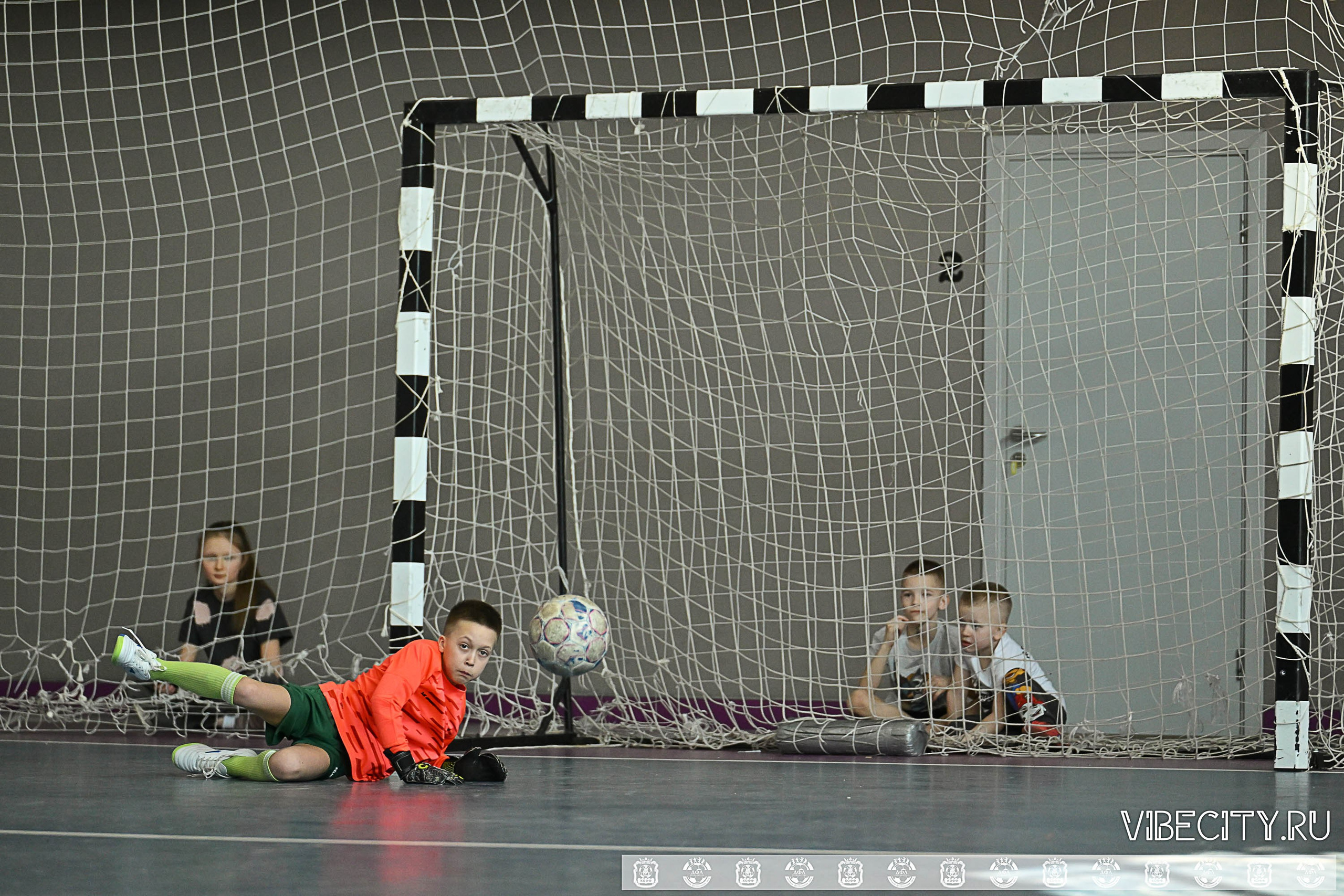 БАЛТИЙСКАЯ ЛИГА ПО ФУТЗАЛУ U10. VIBECITY.RU Вайб Сити Ру Фоторепортажи Фотоотчеты Калининград