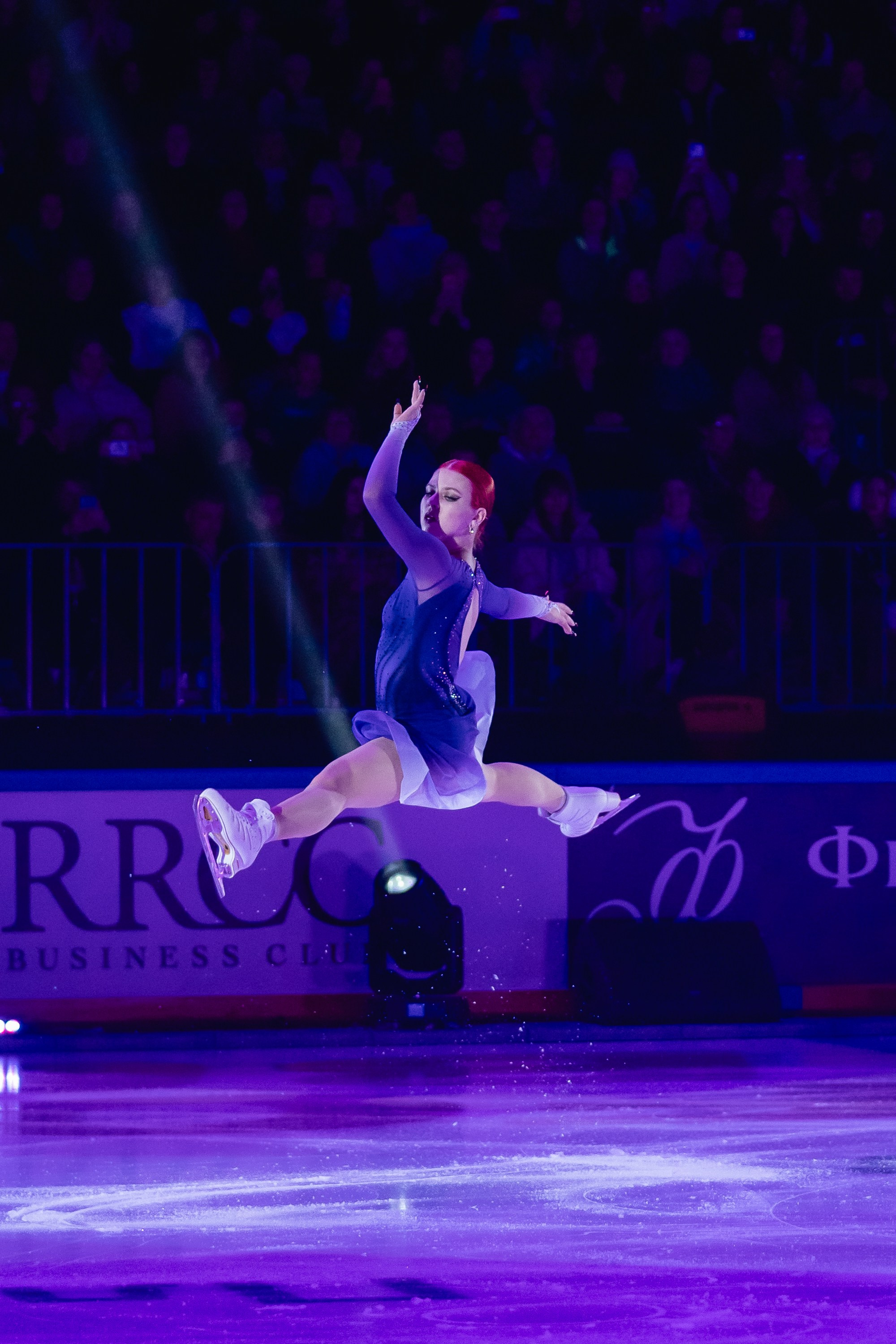 Шоу «Чемпионы на льду» в Новосибирске. Воробьева Ксения — Спортивный и танцевальный фотограф Новосибирск