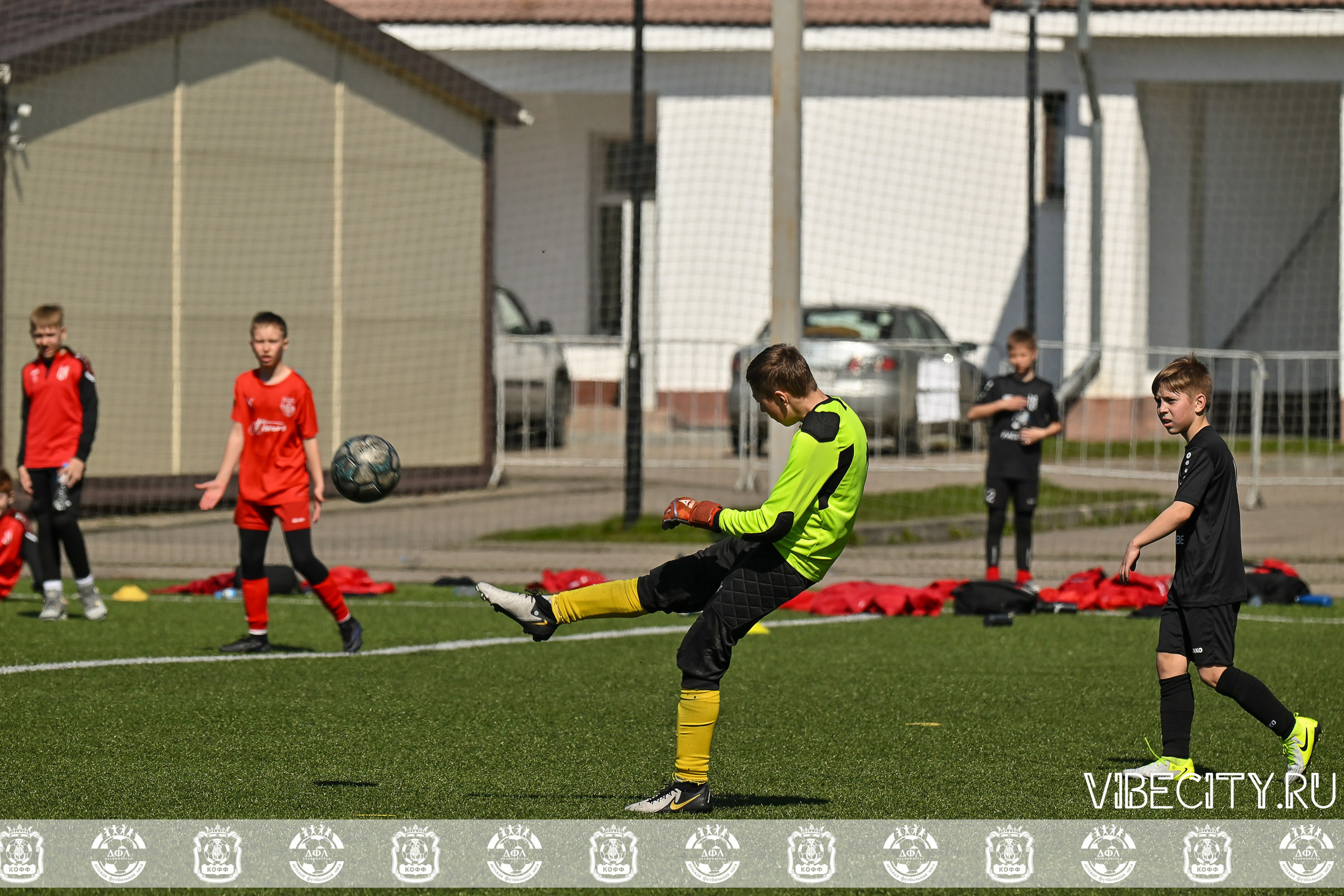 XIX Всероссийского футбольного турнира Локобол 2025 РЖД. VIBECITY.RU Вайб Сити Ру Фоторепортажи Фотоотчеты Калининград