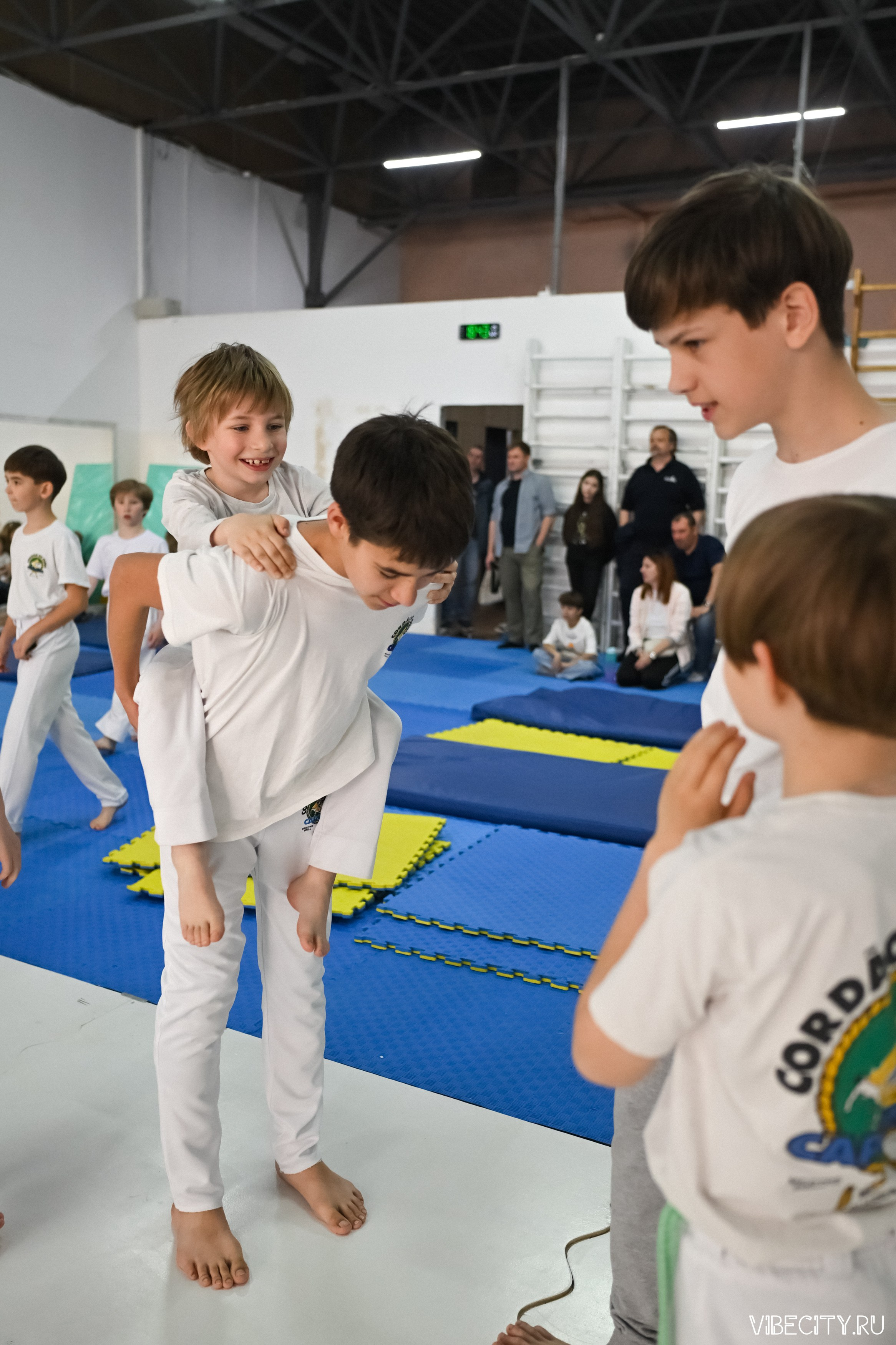 Capoeira: 4-е batizado e Troca de cordao. VIBECITY.RU Вайб Сити Ру Фоторепортажи Фотоотчеты Калининград
