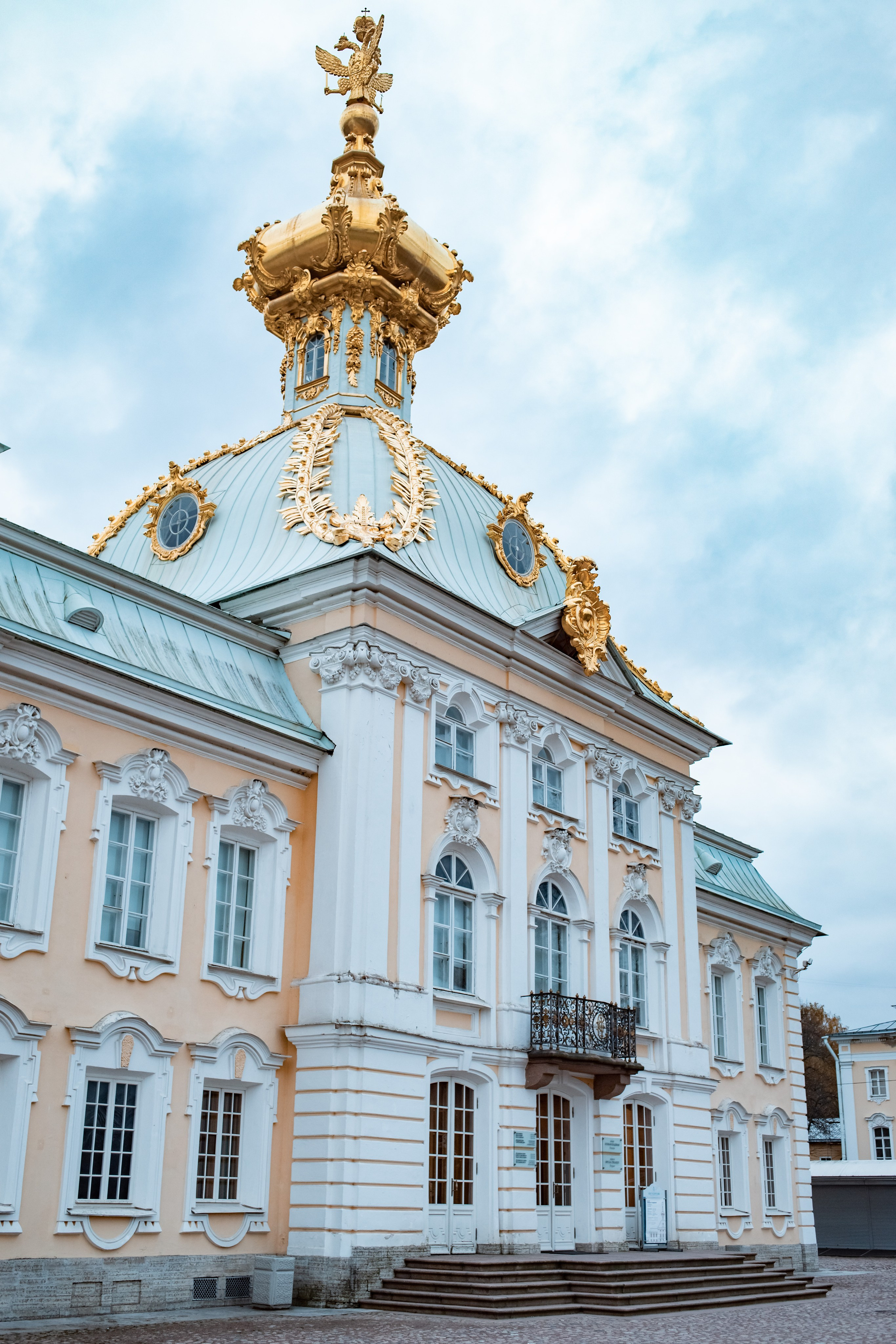 ФОТОСЕССИЯ В ПЕТЕРГОФЕ. ГДЕ СНИМАТЬ В ПЕТЕРГОФЕ