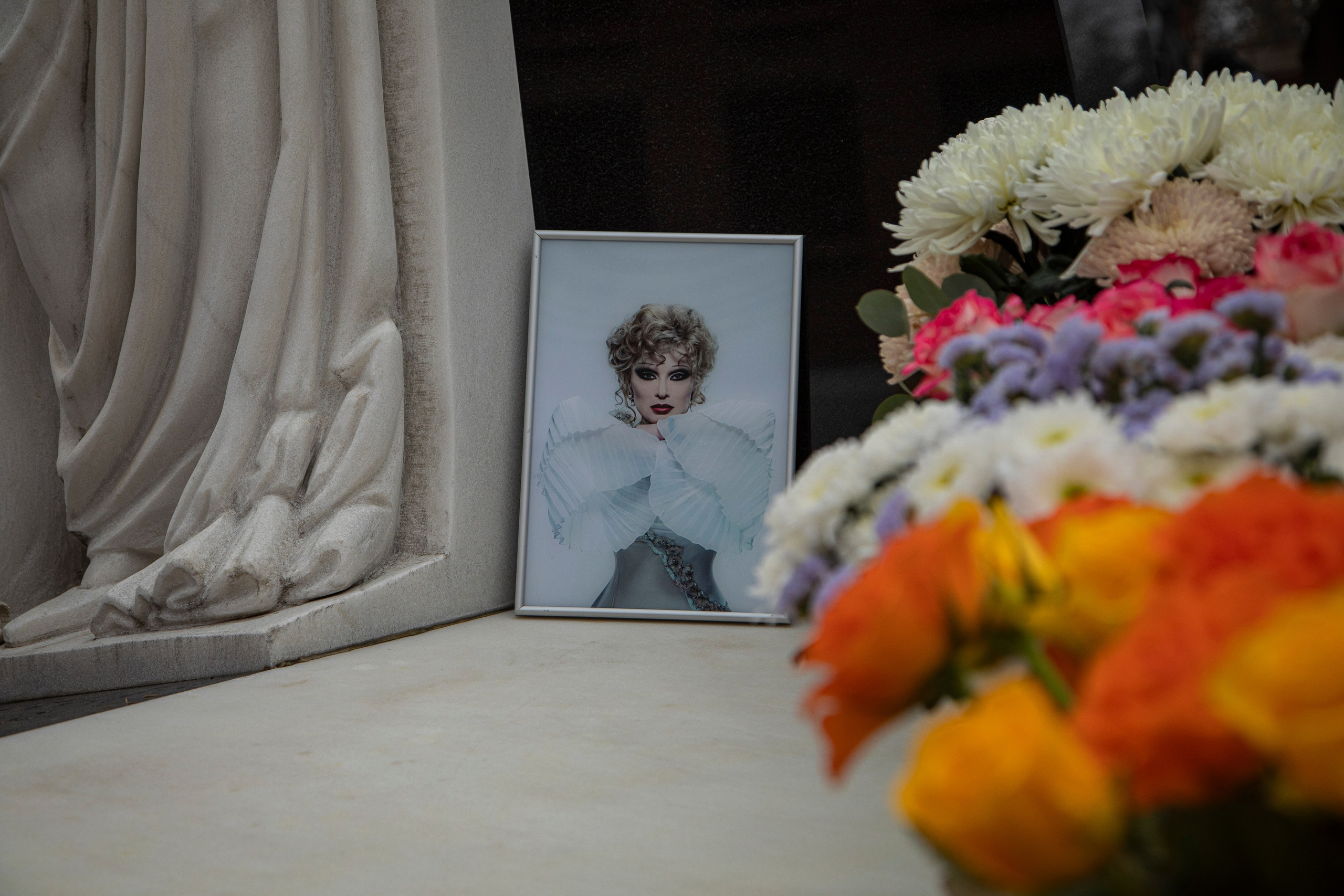 Осенняя прогулка по Новодевичьему кладбищу. Фотограф Сергей Ловкий