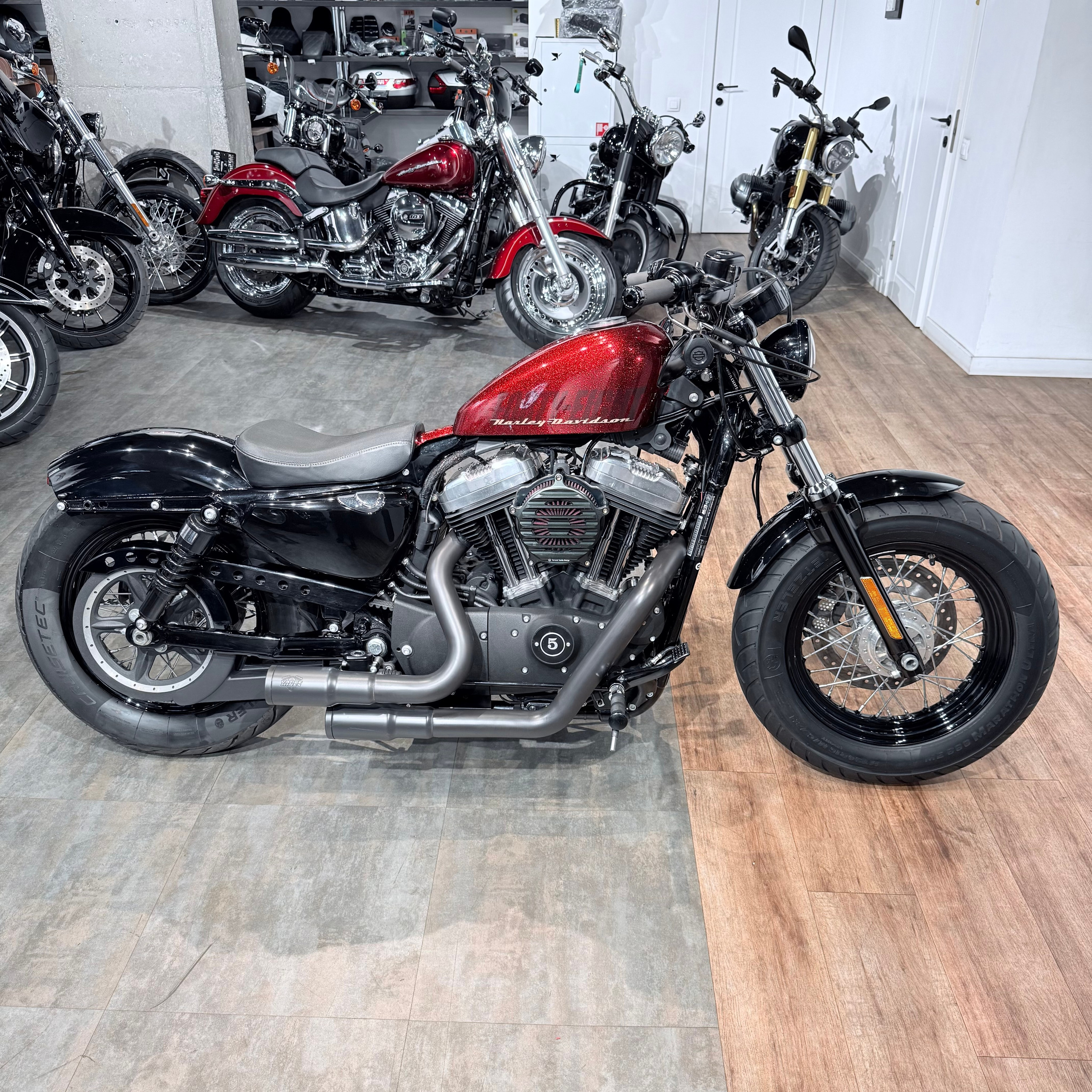 Купить Harley-Davidson 2015 Forty-Eight 1200 ABS (Softail/Dyna) — подробнее на сайте. Hello Davidson, Москва. Только хорошие мотоц