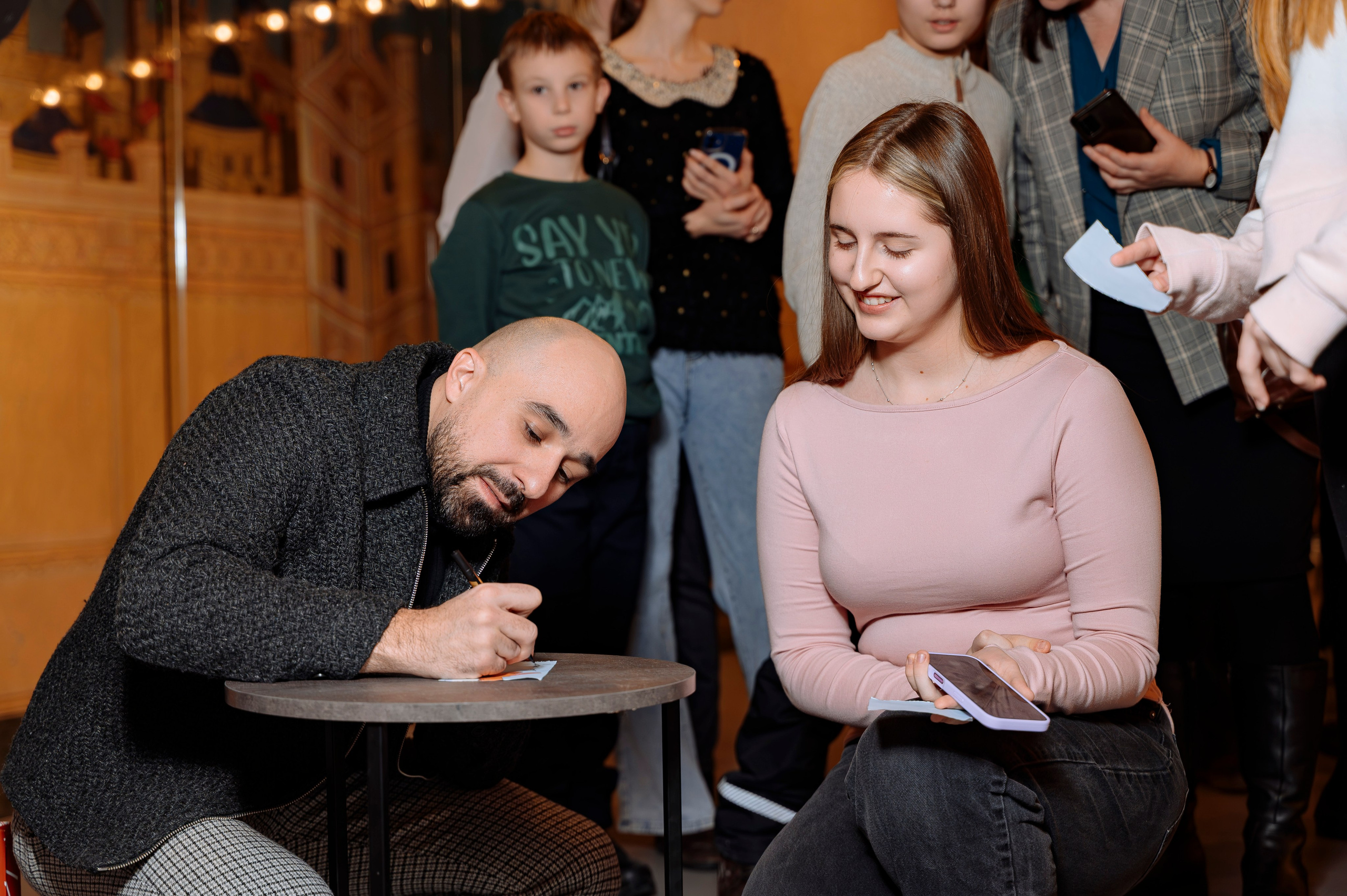 Репортажная съемка, съемка мероприятия, проект factor.by, финалист factor.by, Шамхал Хачатурян, Ибрагим Карасов, фактор бай, фотограф Ольга Шаповалова, съемка фанатов, минск, беларусь