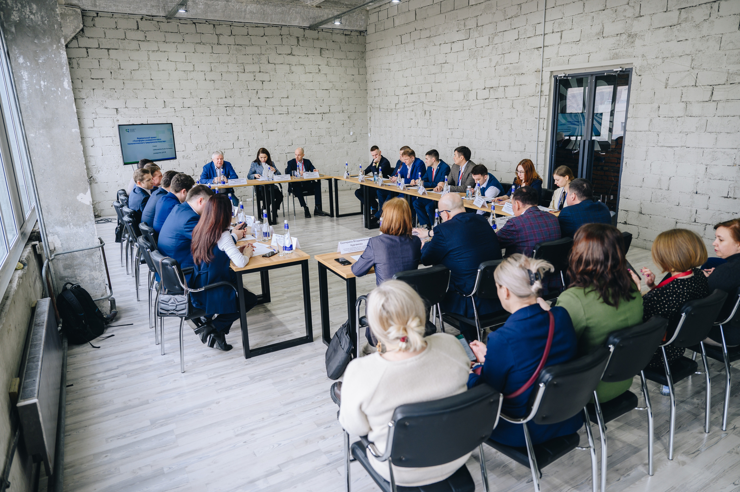 Репортажная съемка Красноярск,  фотосъемка конференций, юбилеев. Юлия Раскова — Портретный и семейный фотограф в Красноярске