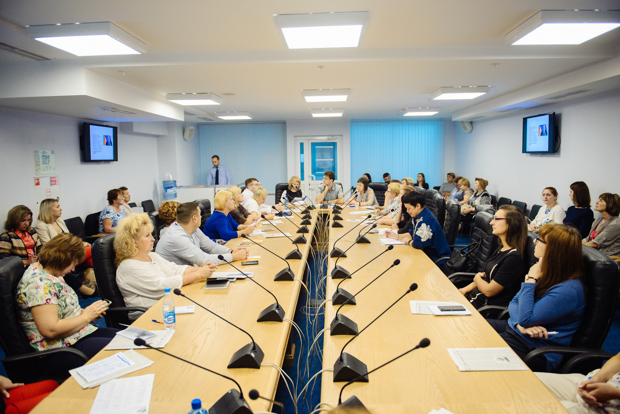 Репортажная съемка Красноярск,  фотосъемка конференций, юбилеев. Юлия Раскова — Портретный и семейный фотограф в Красноярске