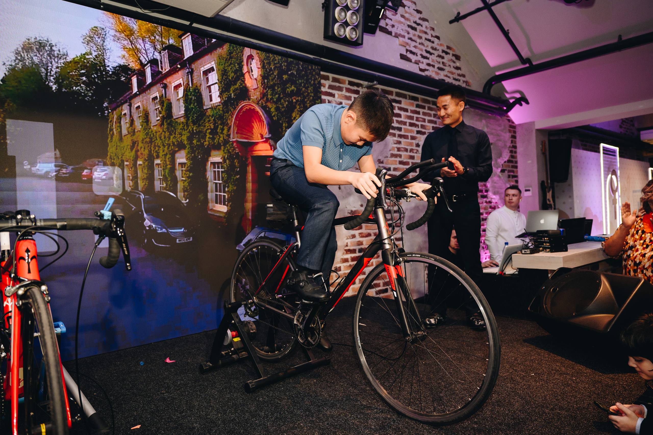 Репортажная съемка Красноярск,  фотосъемка конференций, юбилеев. Юлия Раскова — Портретный и семейный фотограф в Красноярске