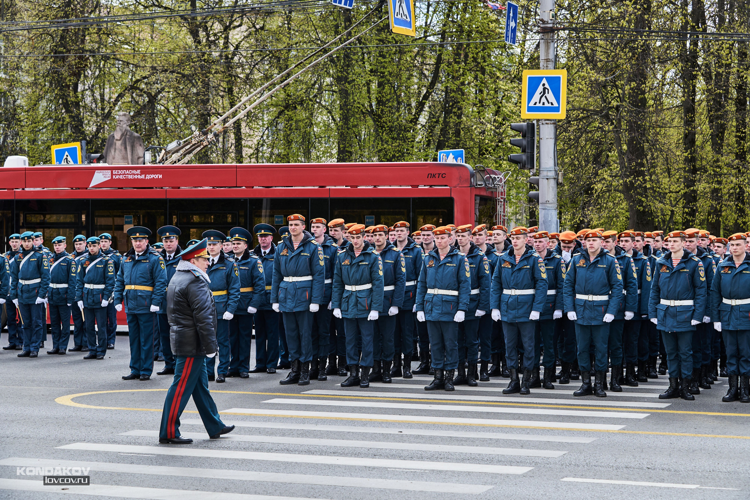 Парад в честь празднования День Победы 9 мая 2024 года в городе Иваново