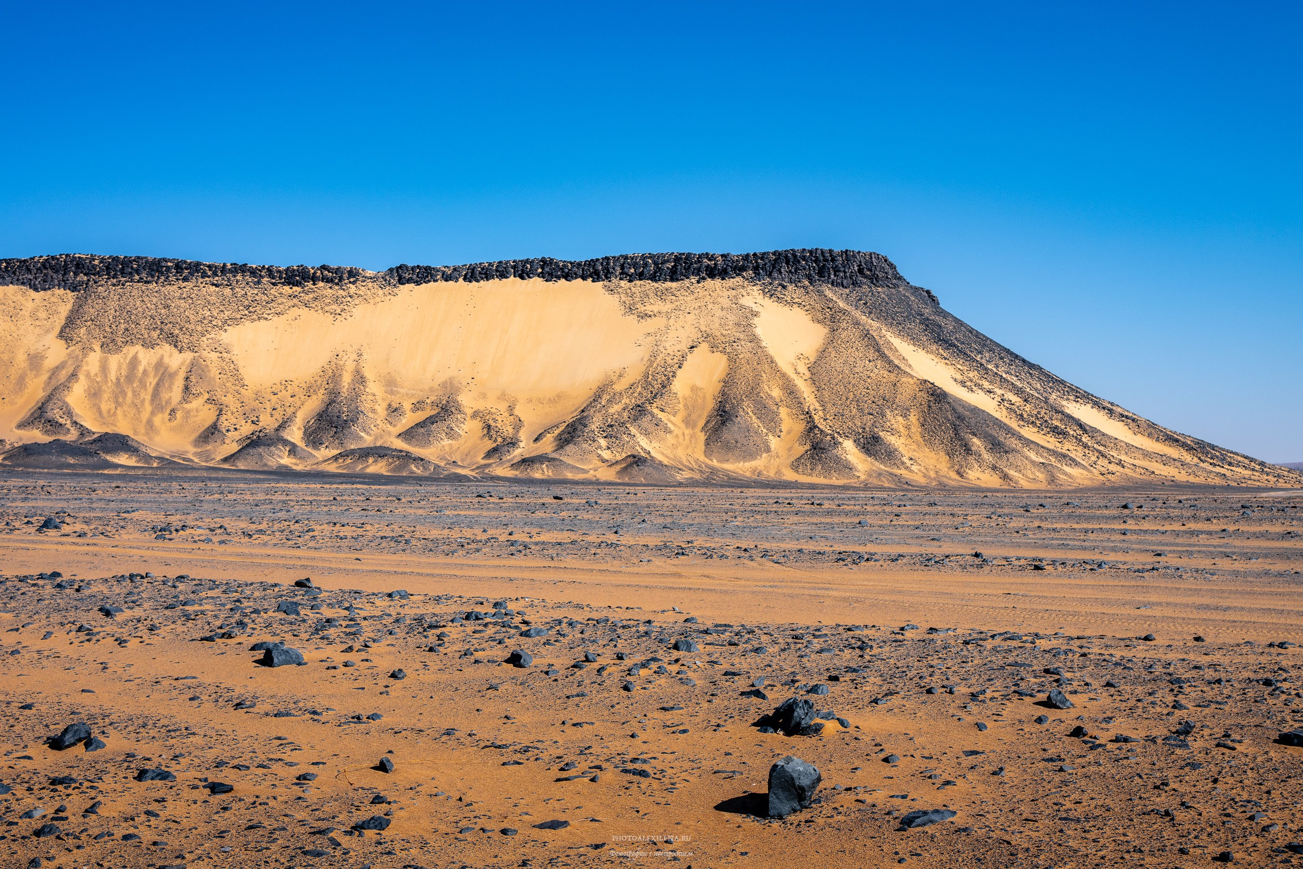 Пустыня чёрная, пустыня белая. Авторские стильные фотокартины
