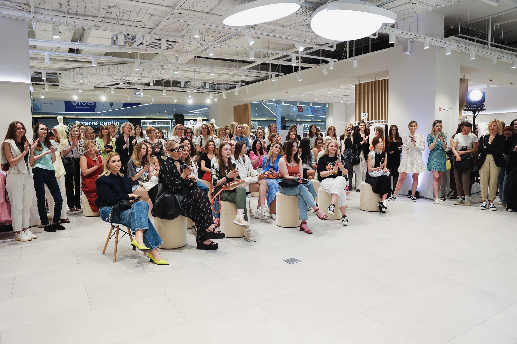 Репортажный фотограф в Минске. Профессиональный репортажный фотограф в Минске Максим Гупинец