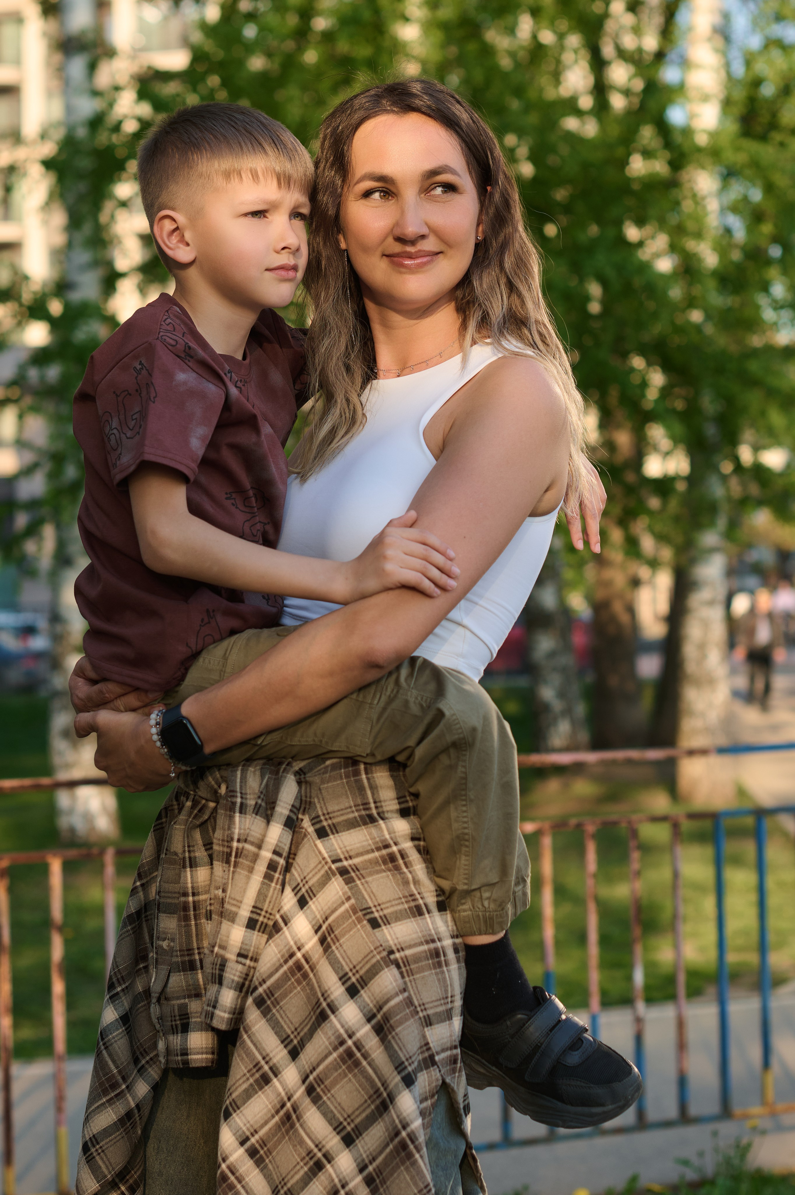 Семейные на прогулке. Контент фотограф для бизнеса и маркет-плейсов